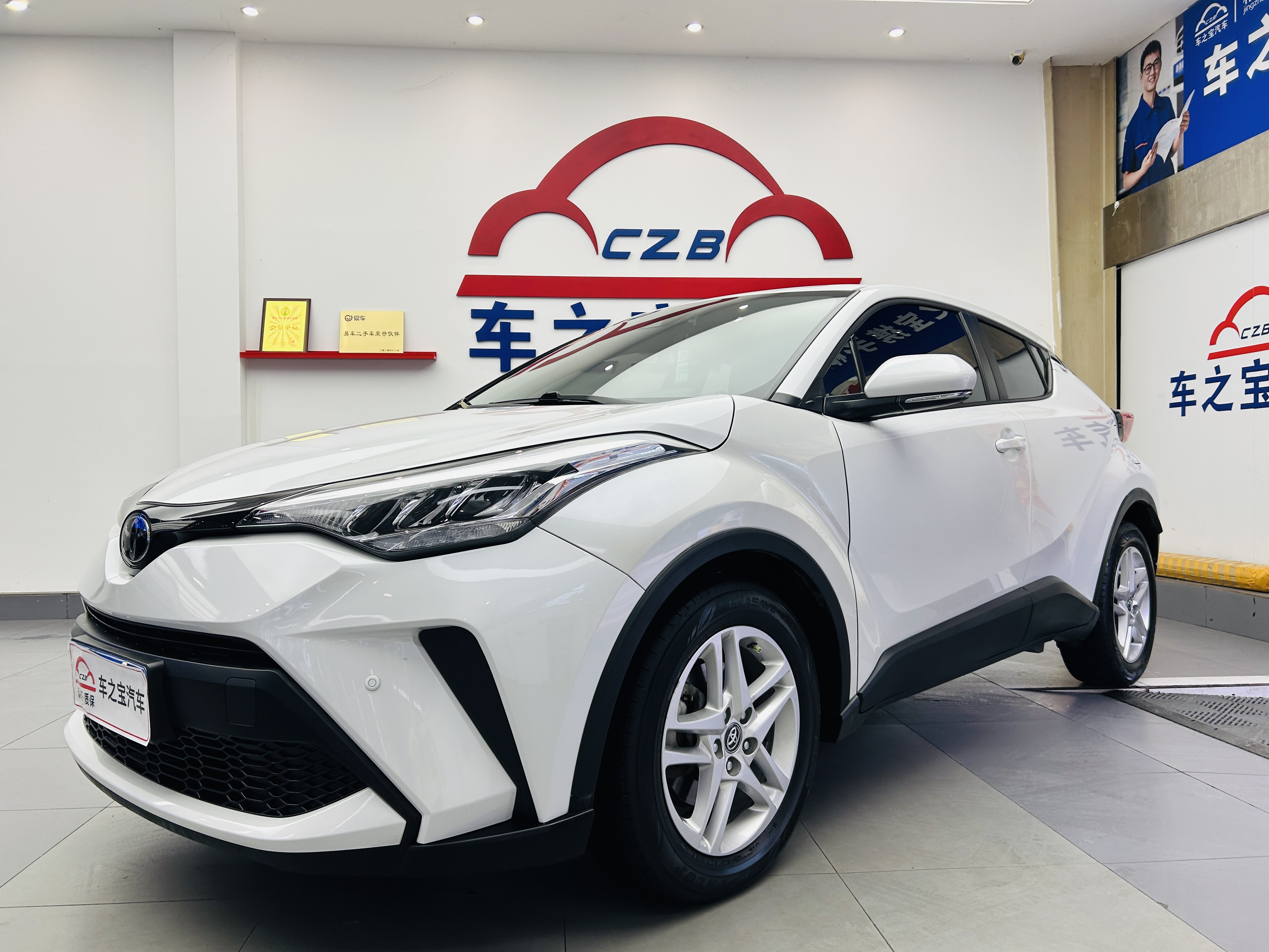 Toyota C-HR 2022 Toyota C-HR 2022 immagine di auto