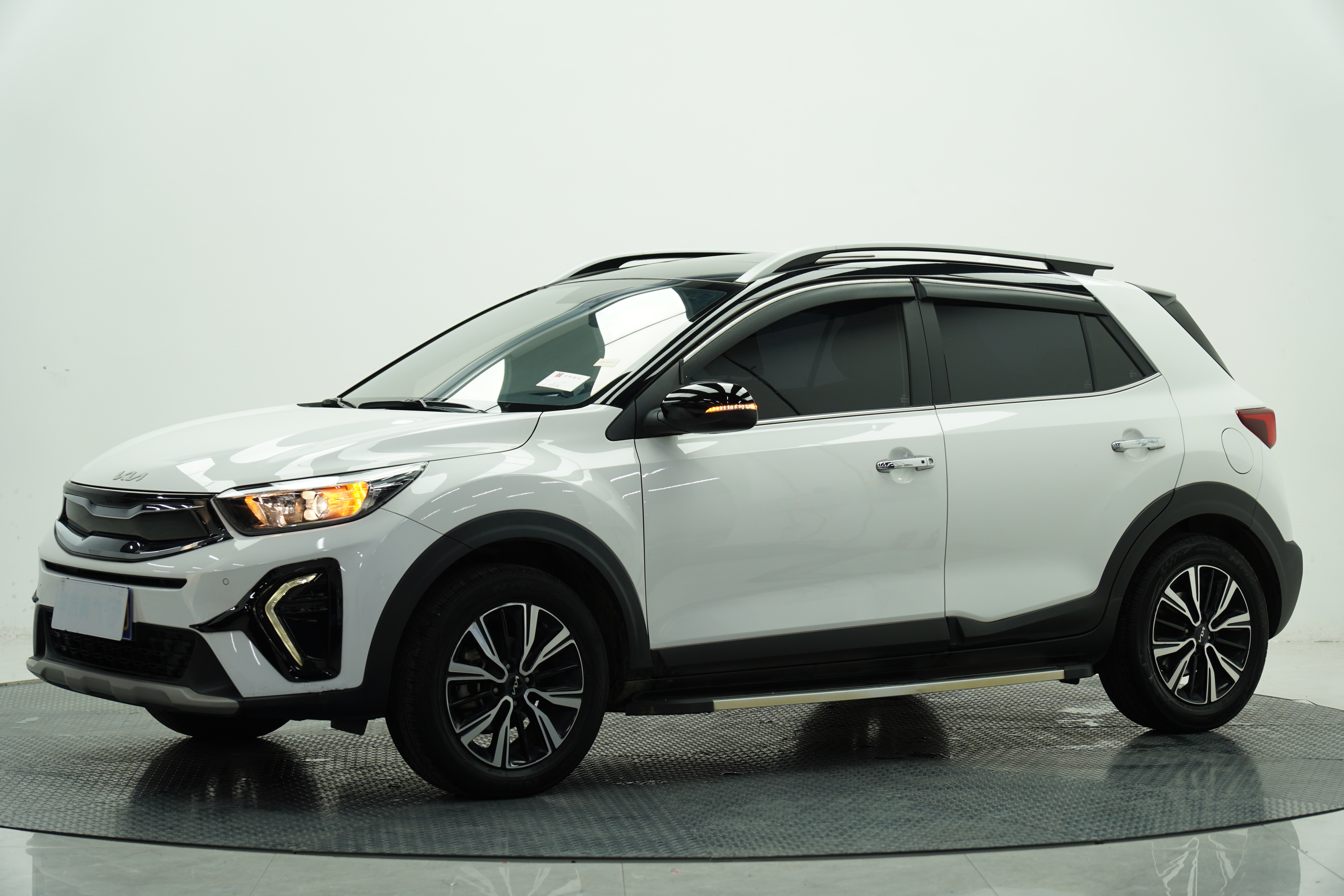 Kia KX1 2022 car image 