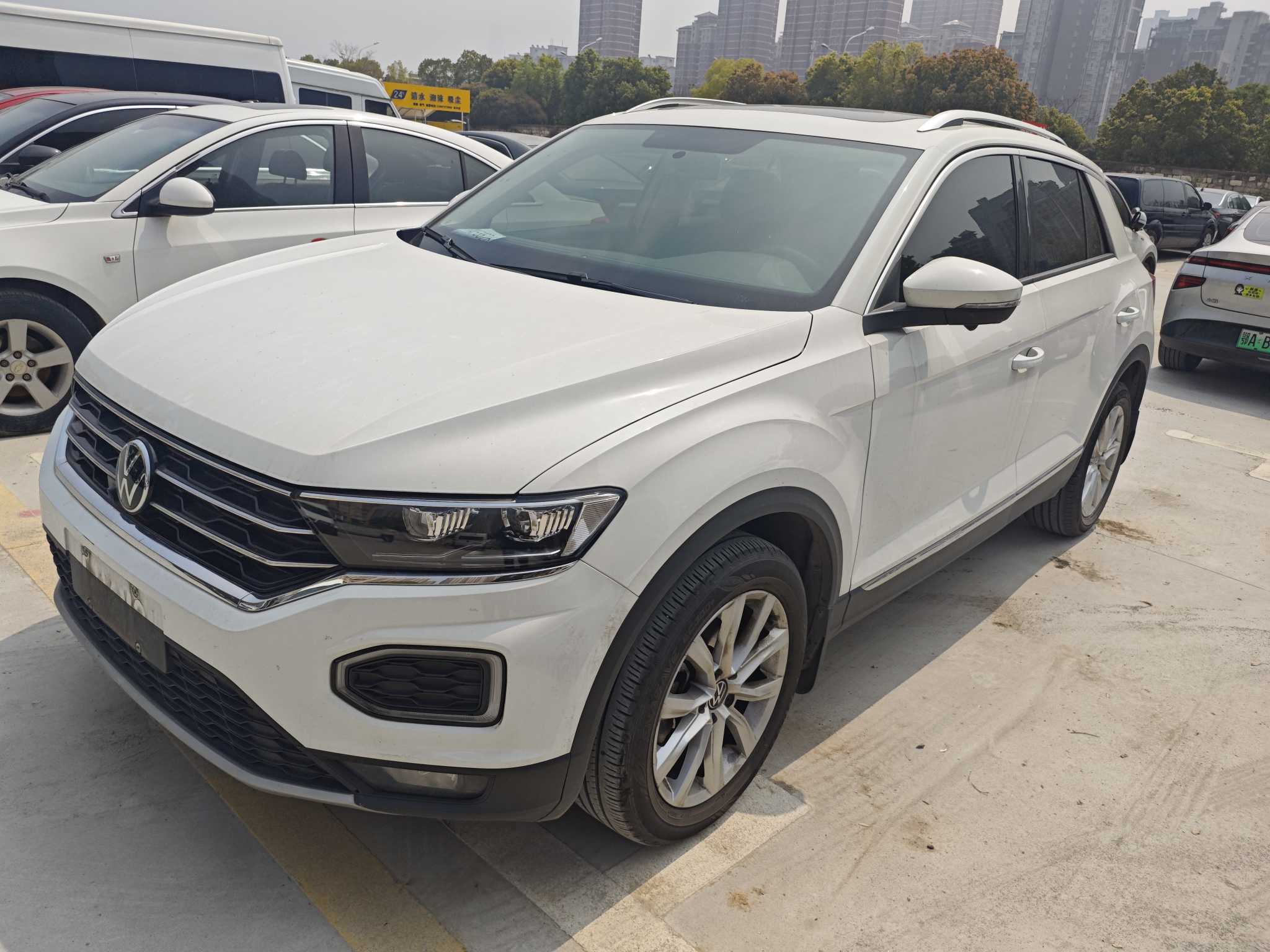 T-Roc 2021 T-Roc 2021 car image