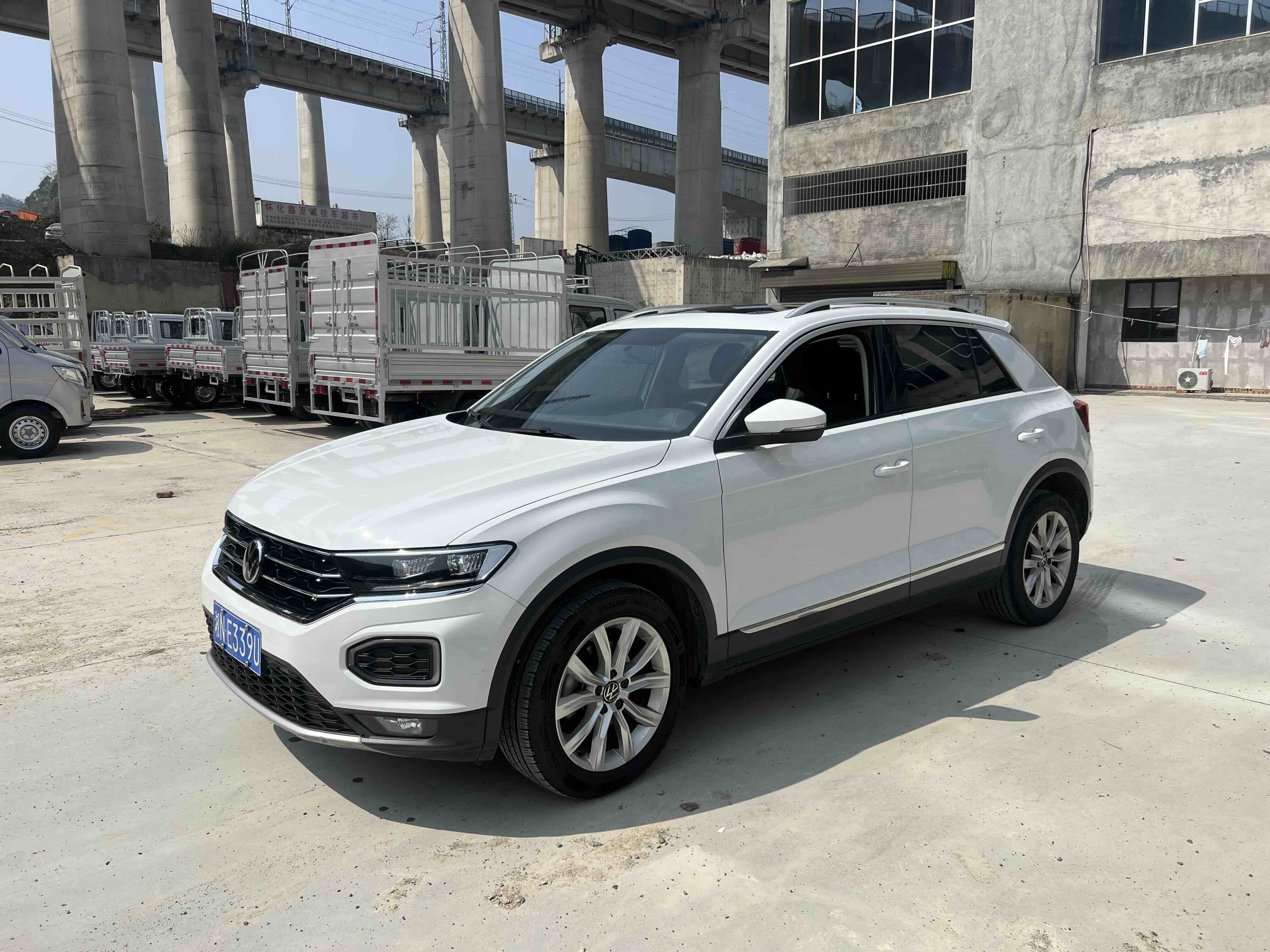 Volkswagen T-Roc 2021 汽车图片 