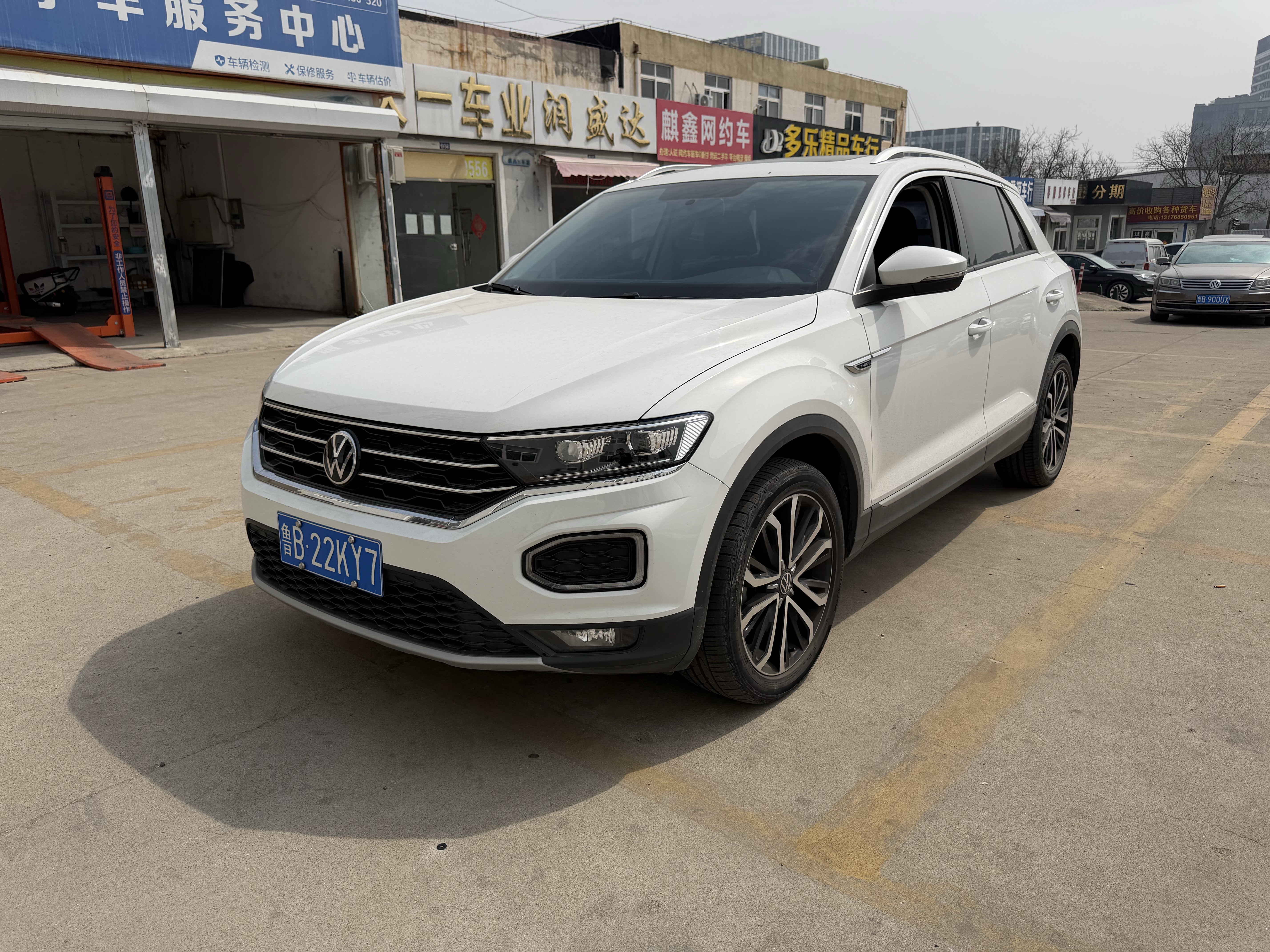 T-Roc 2022 T-Roc 2022 car image
