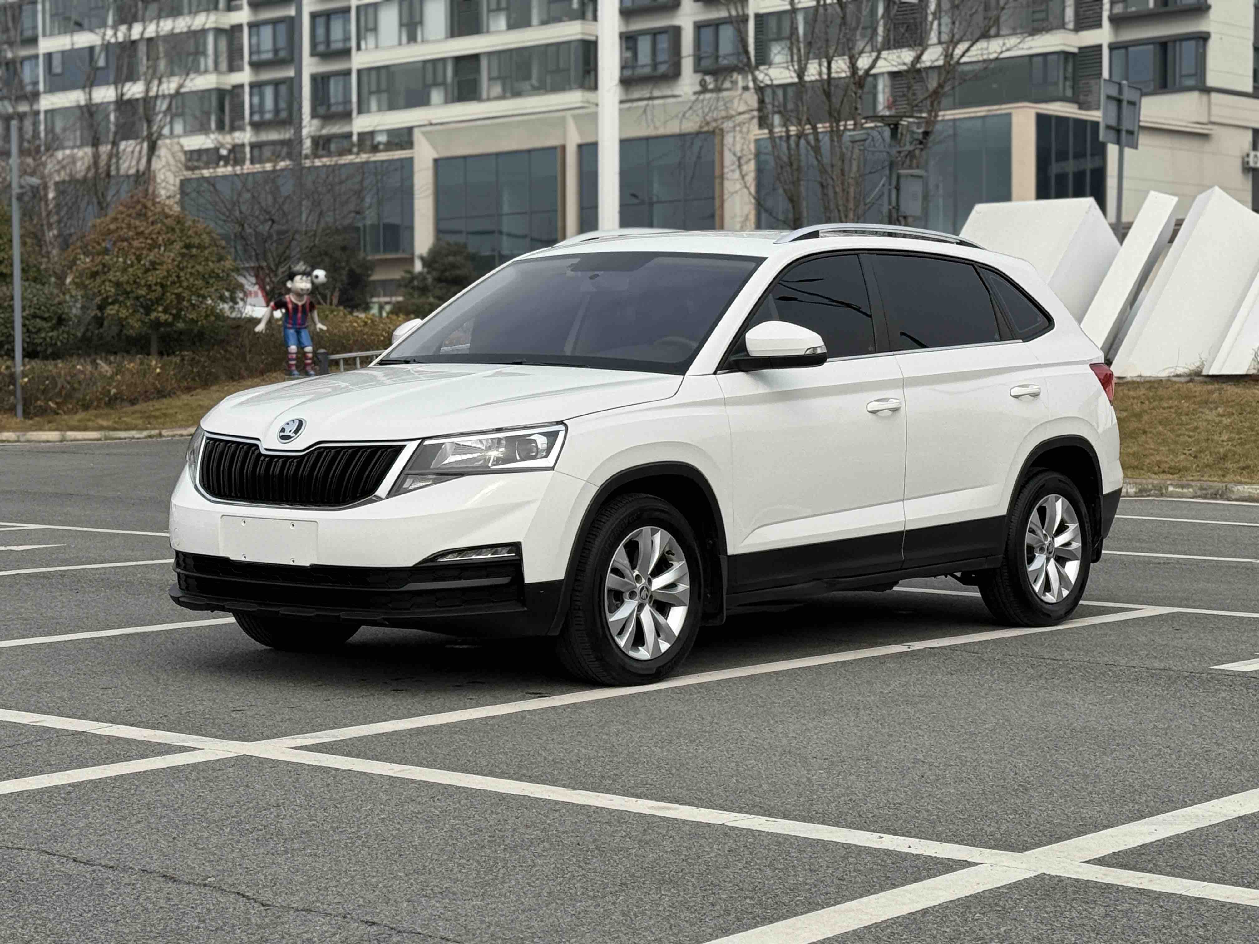 Skoda Kamiq 2021 car image 