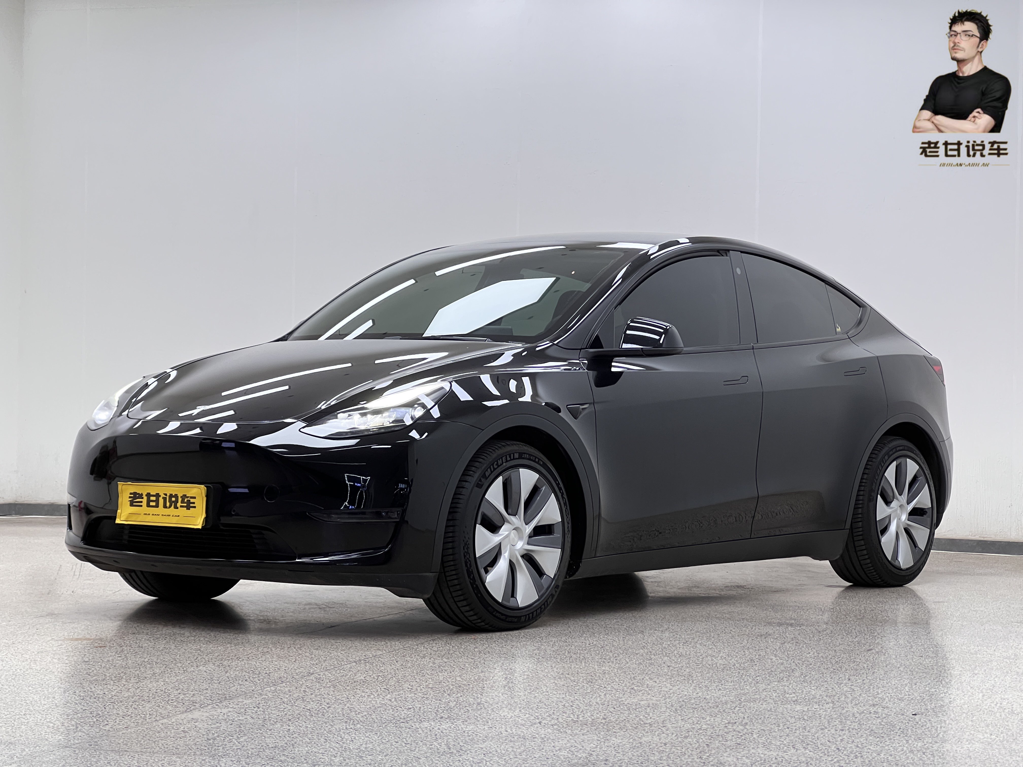 Tesla Model Y 2021 汽车图片 