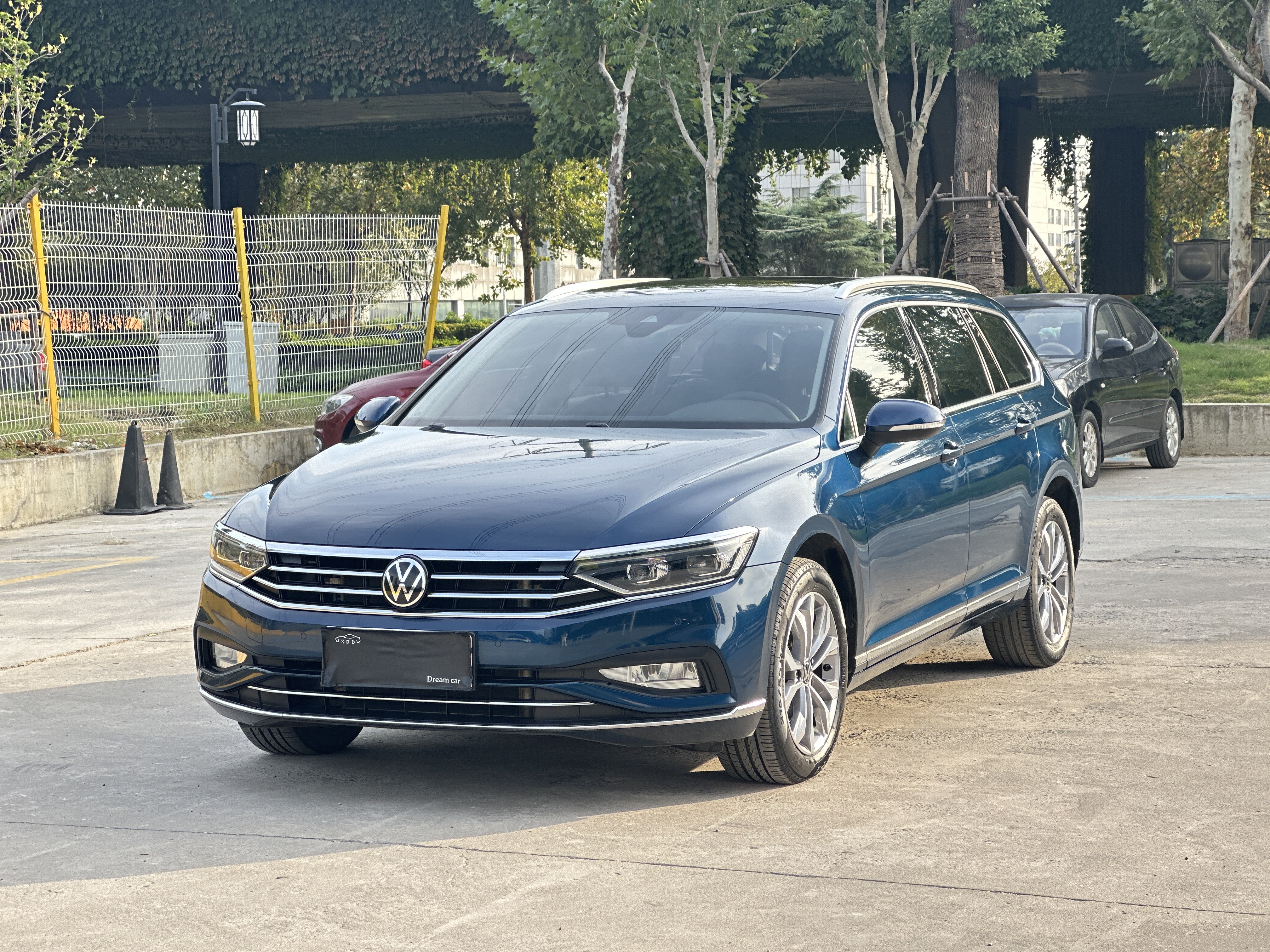 Volkswagen Passat Variant 2022 Volkswagen Passat Variant 2022 immagine di auto
