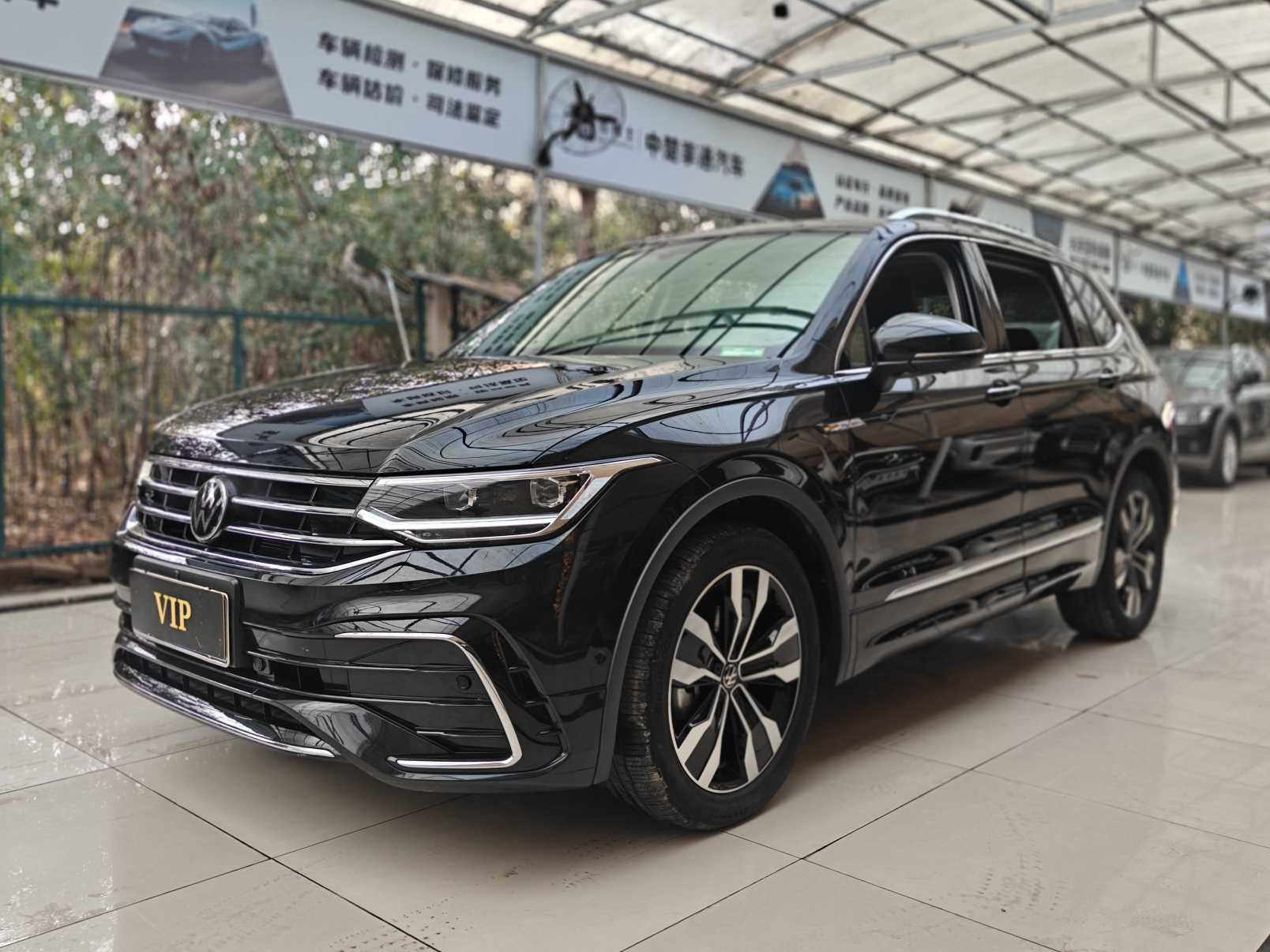 Volkswagen Tiguan L 2022 Volkswagen Tiguan L 2022 car image