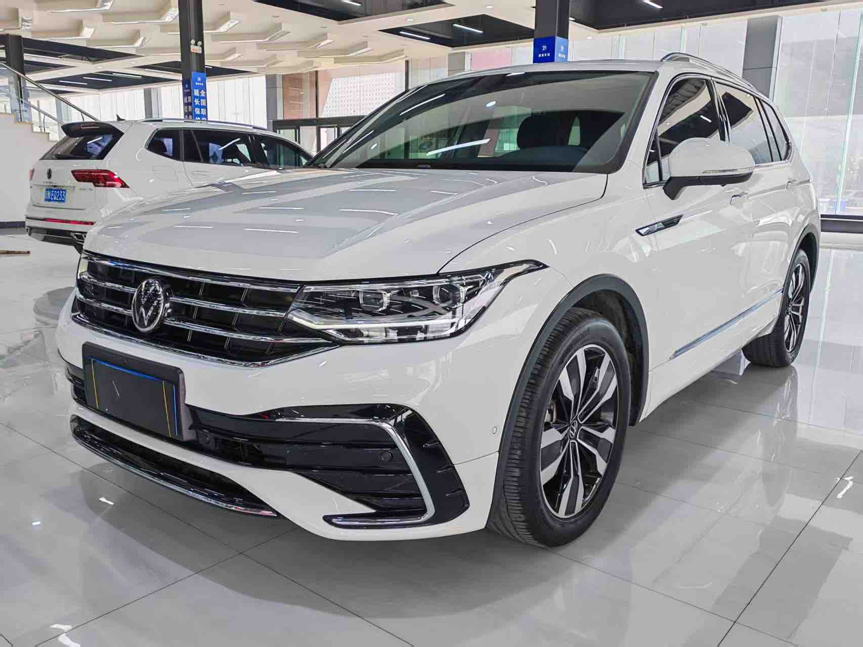 Volkswagen Tiguan L 2022 imagen de coche 
