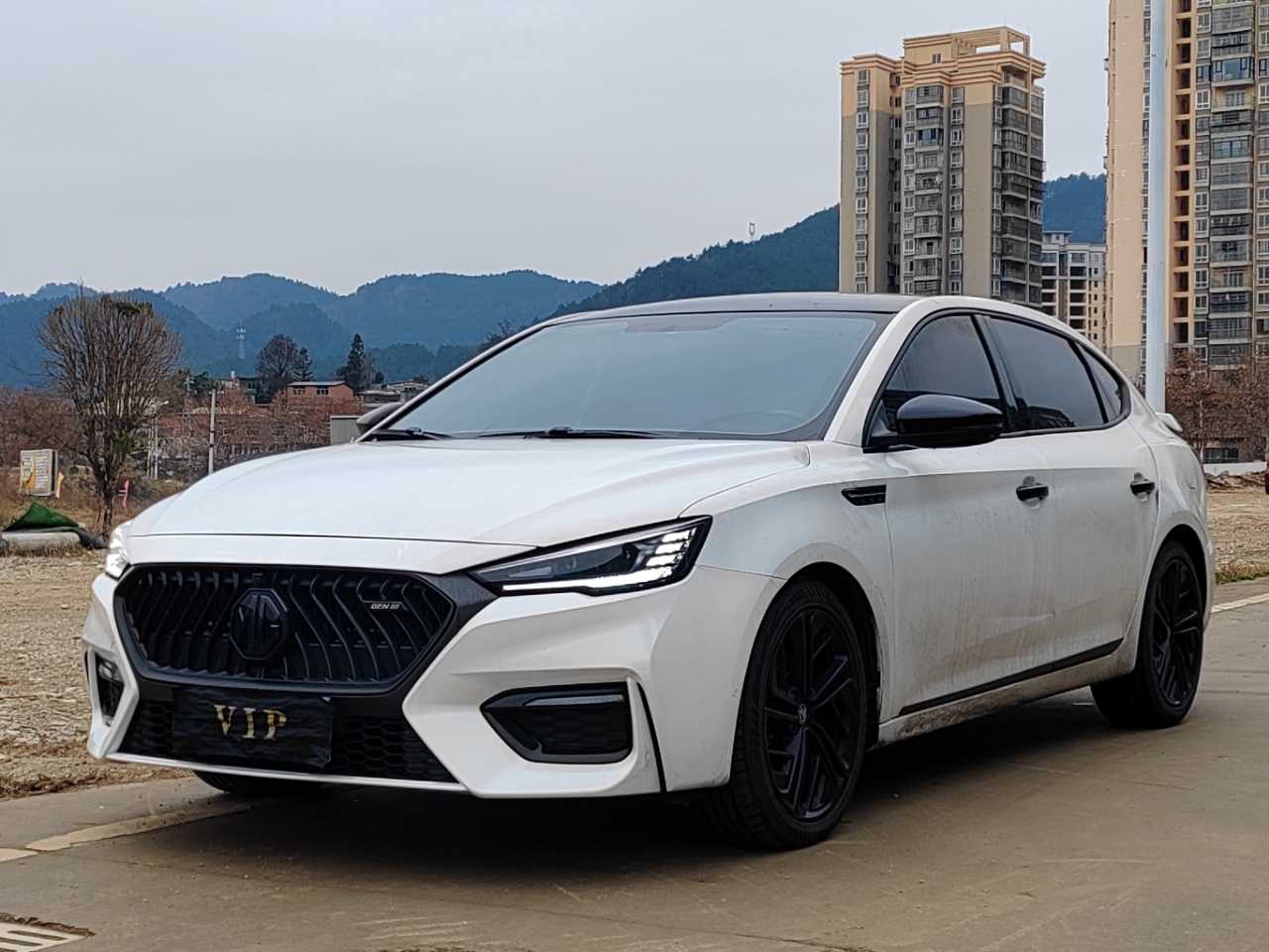 MG 6 2021 immagine di auto 