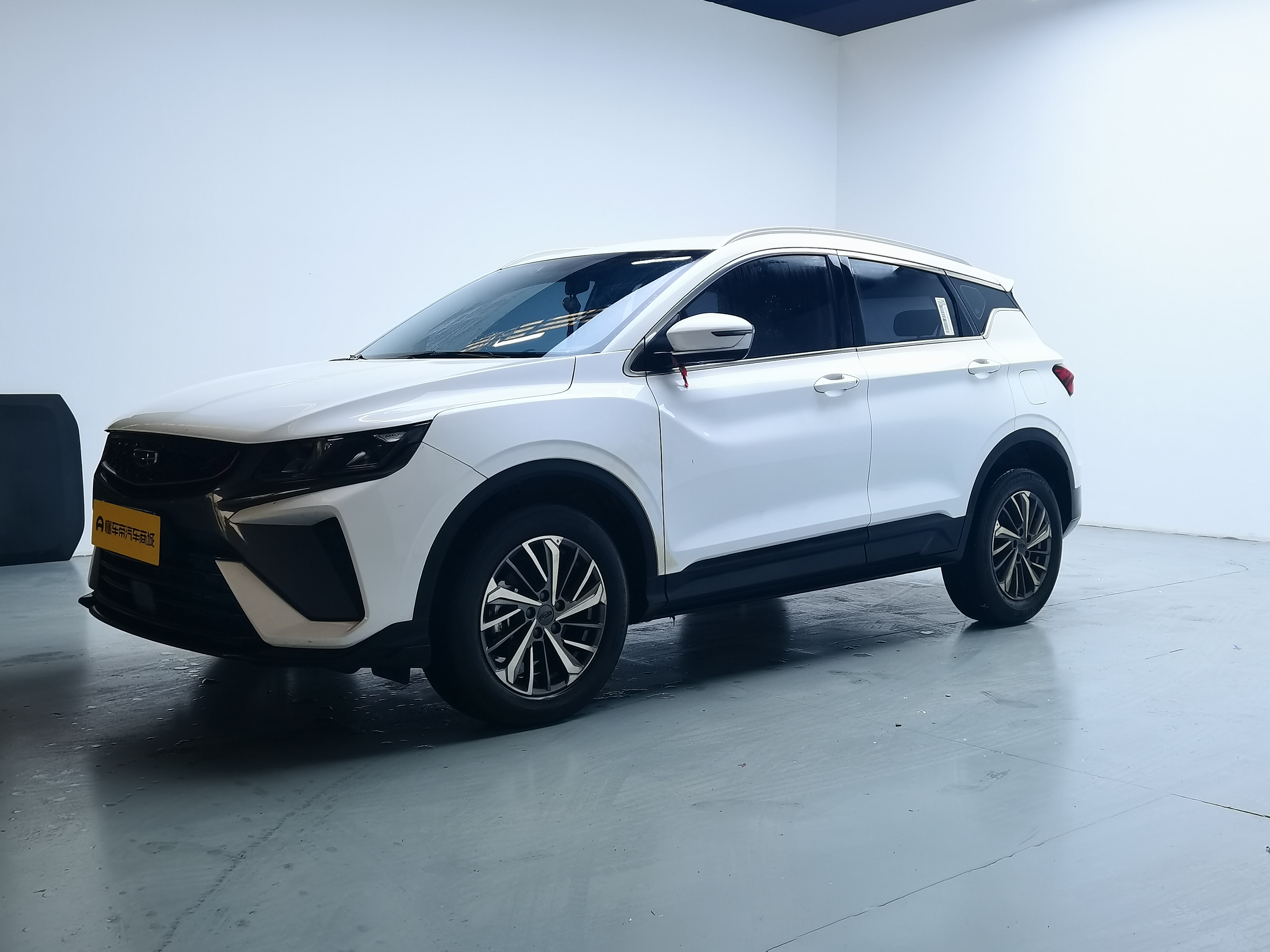 GEELY Coolray 2022 car image 