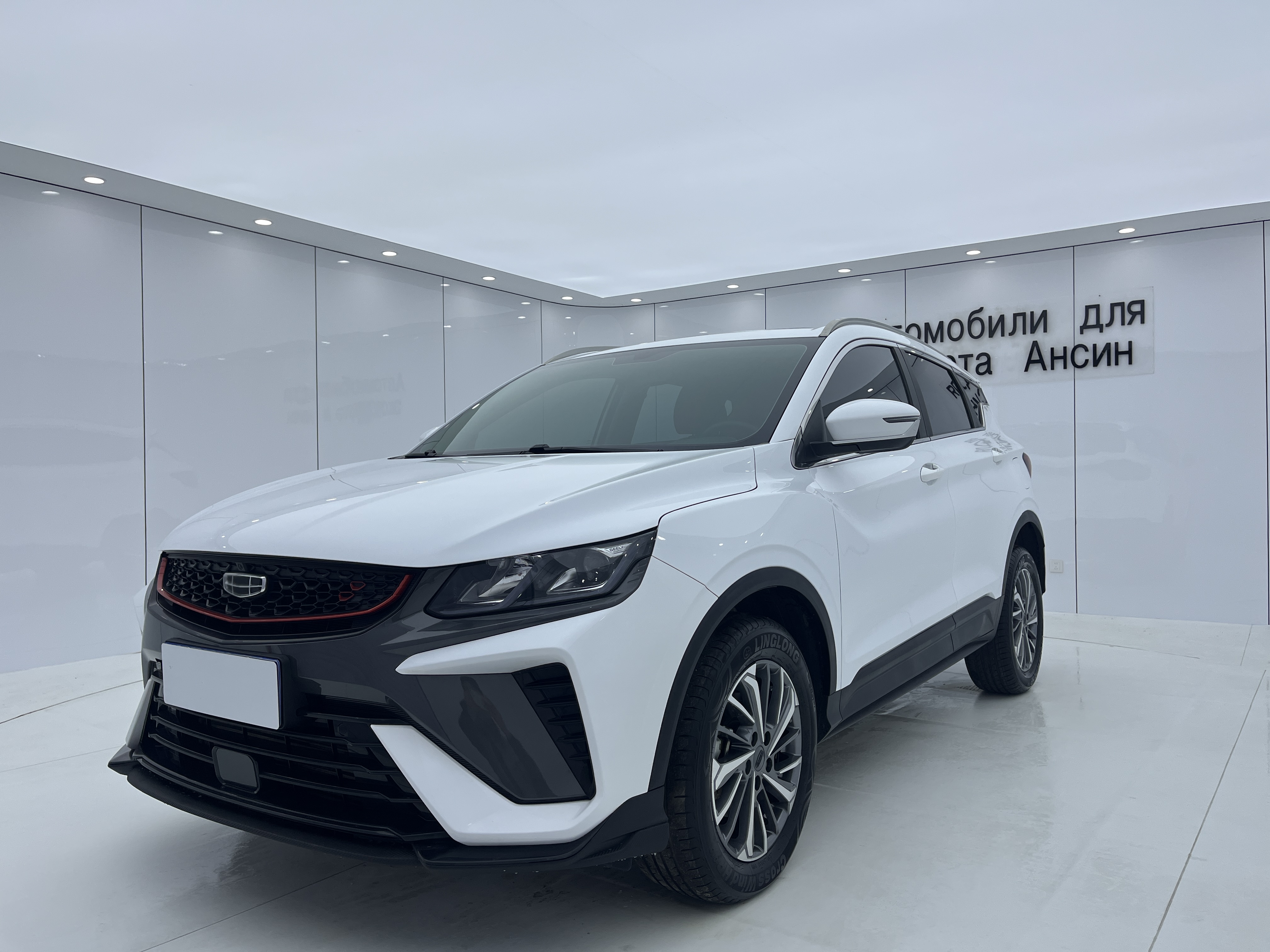 GEELY Coolray 2022 car image 