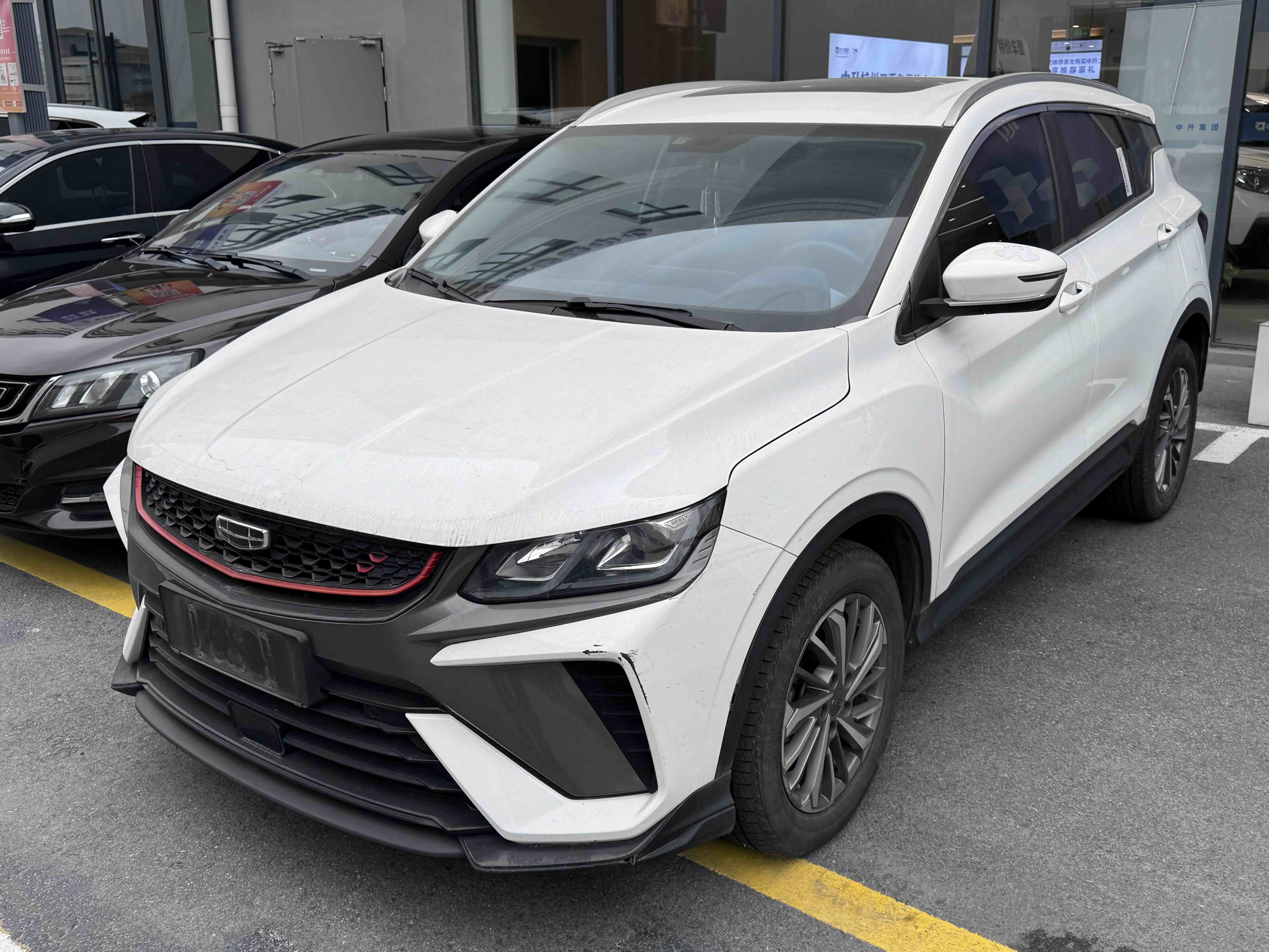 GEELY Coolray 2022 immagine di auto 