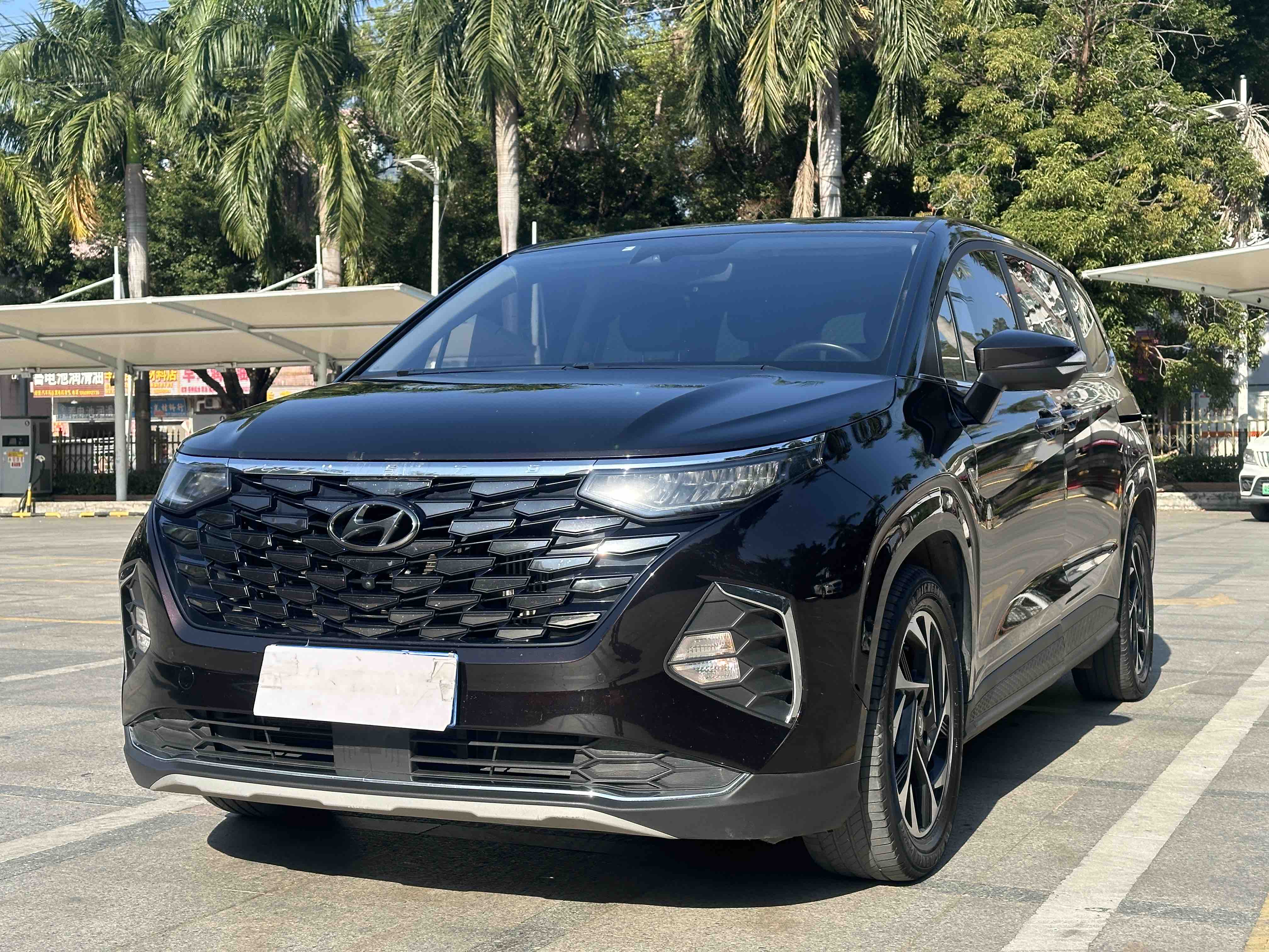 Hyundai Custo 2023 car image 