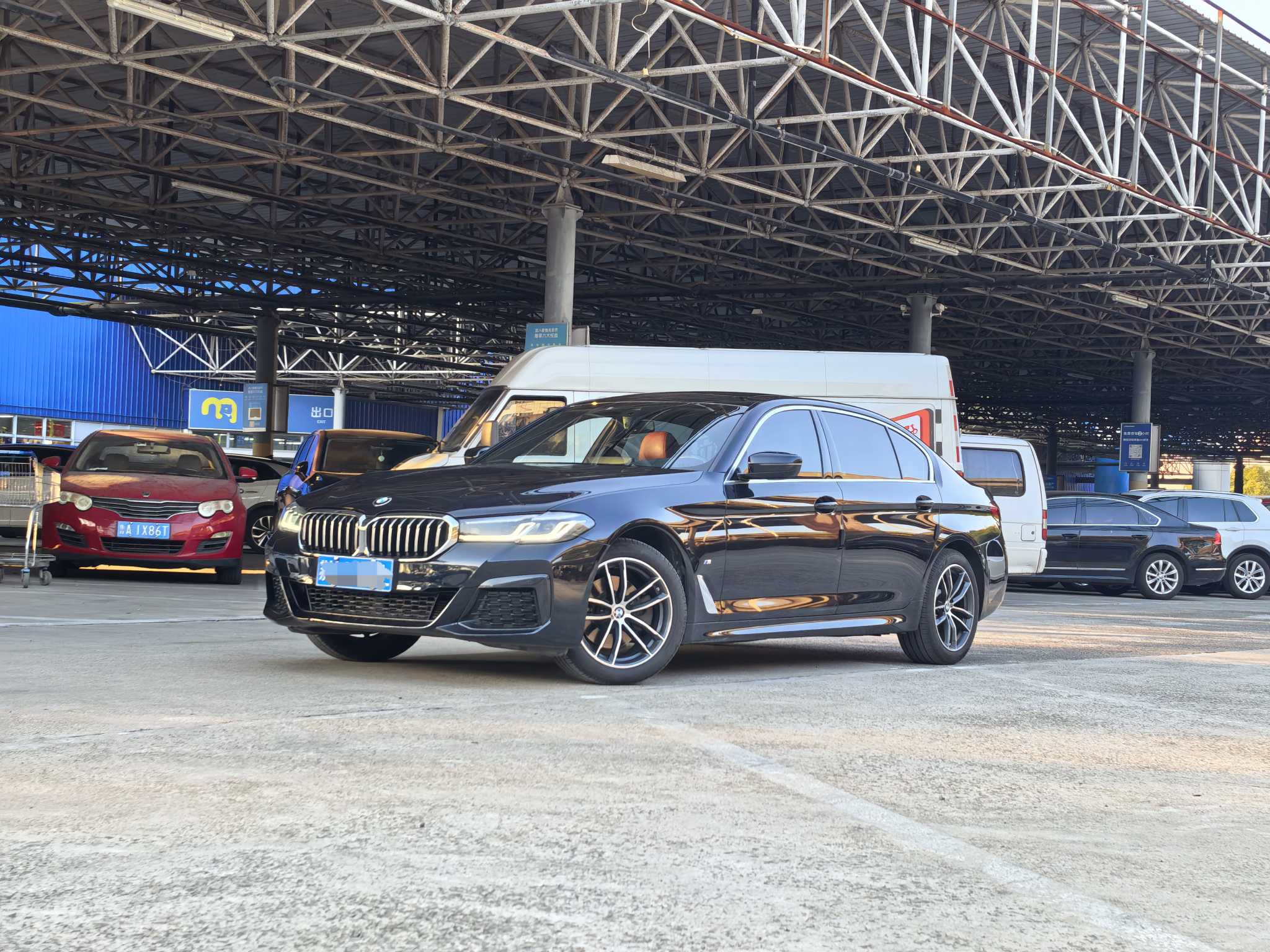 BMW 5 Series 2022 car image 