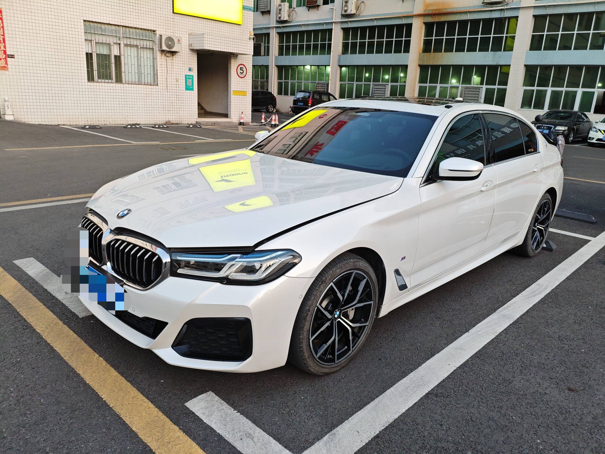BMW 5 Series 2021 car image 