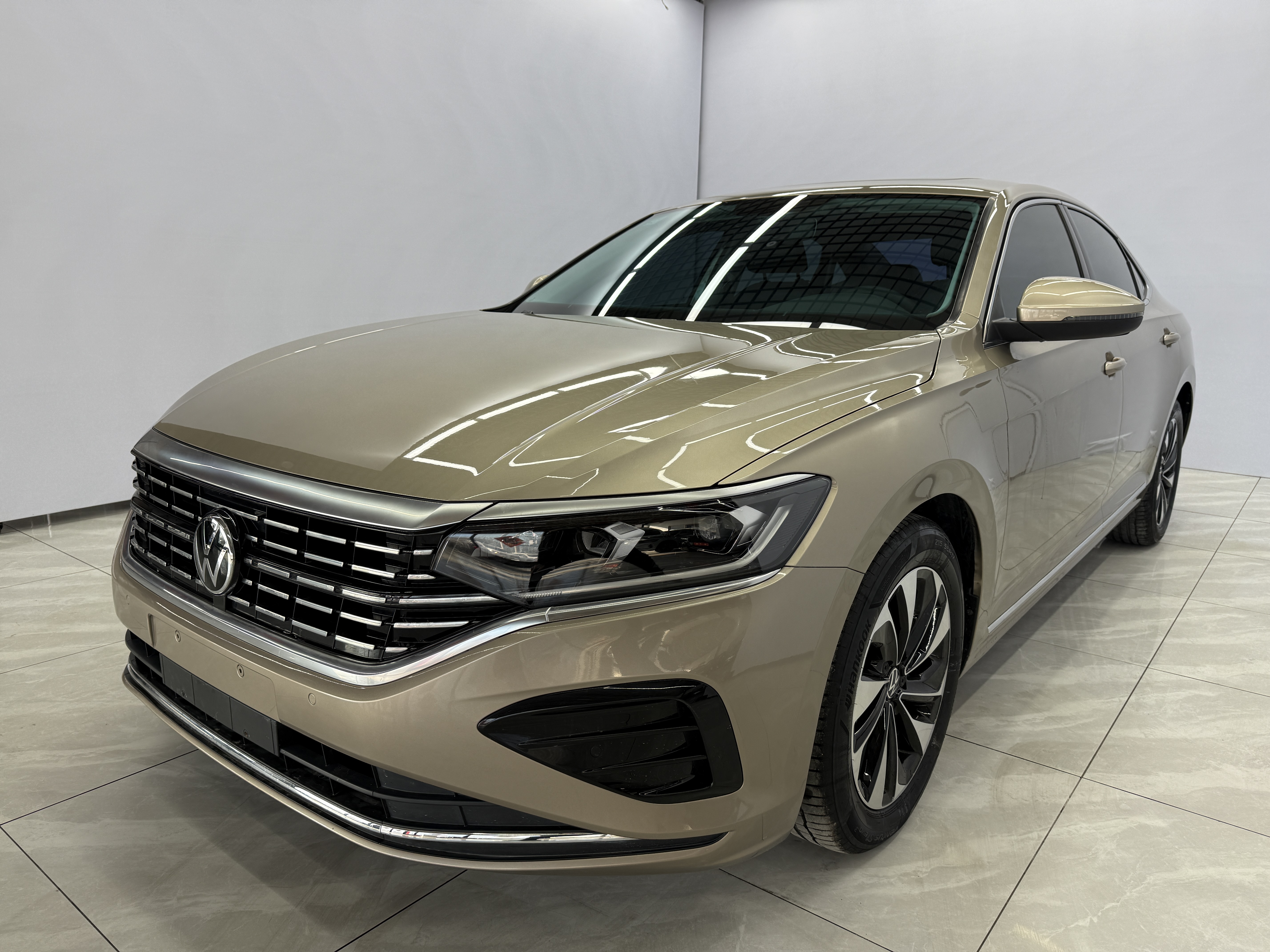 Volkswagen Passat 2021 immagine di auto 