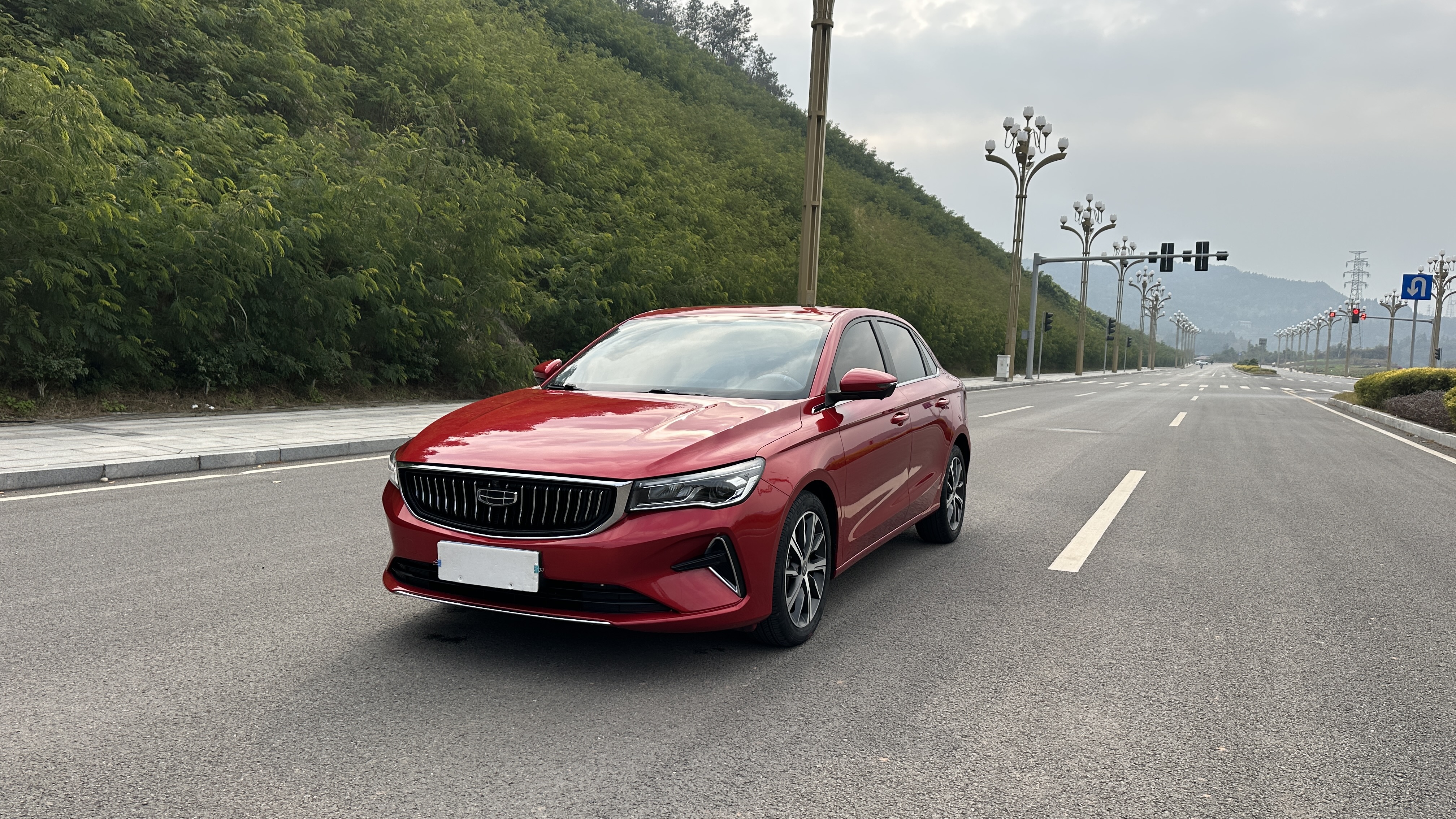 Emgrand 2022 car image 