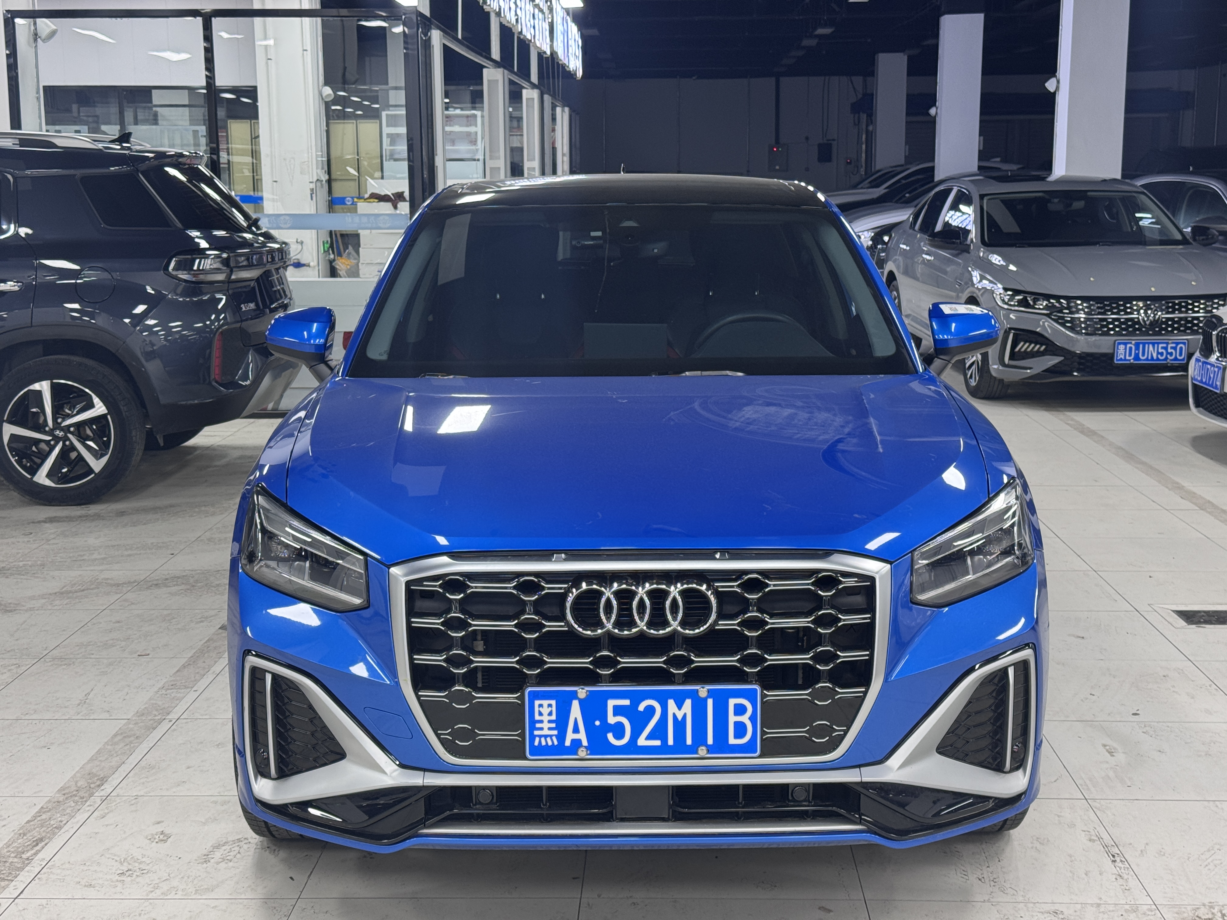 Audi Q2L 2021 汽车图片 