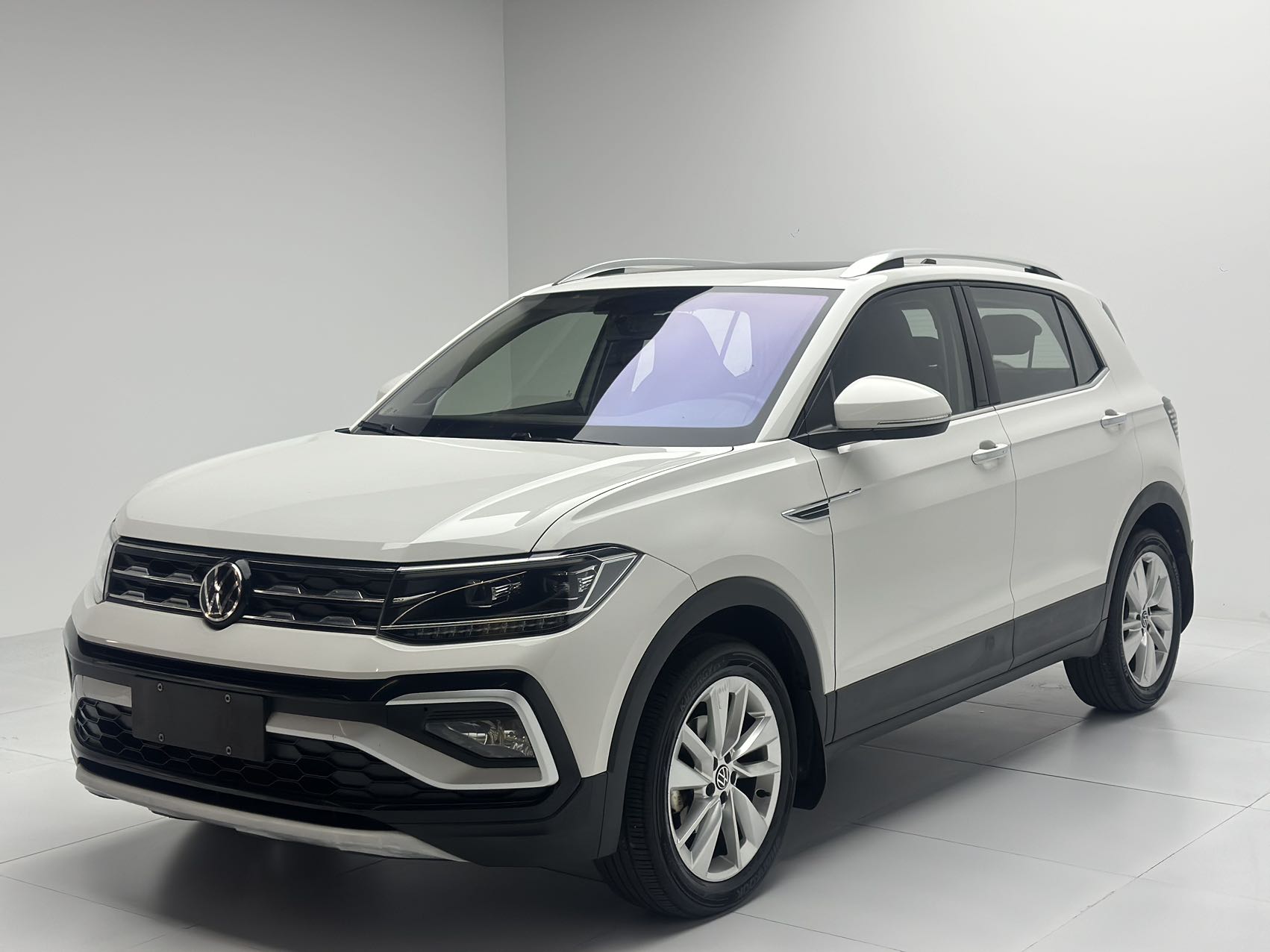 Volkswagen T-Cross 2022 Volkswagen T-Cross 2022 car image