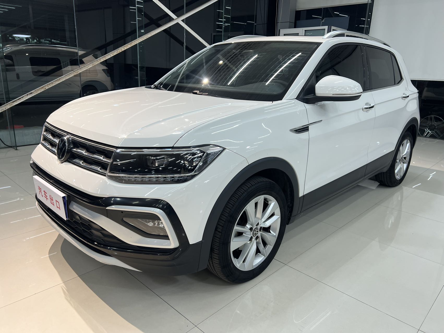 Volkswagen T-Cross 2022 car image 