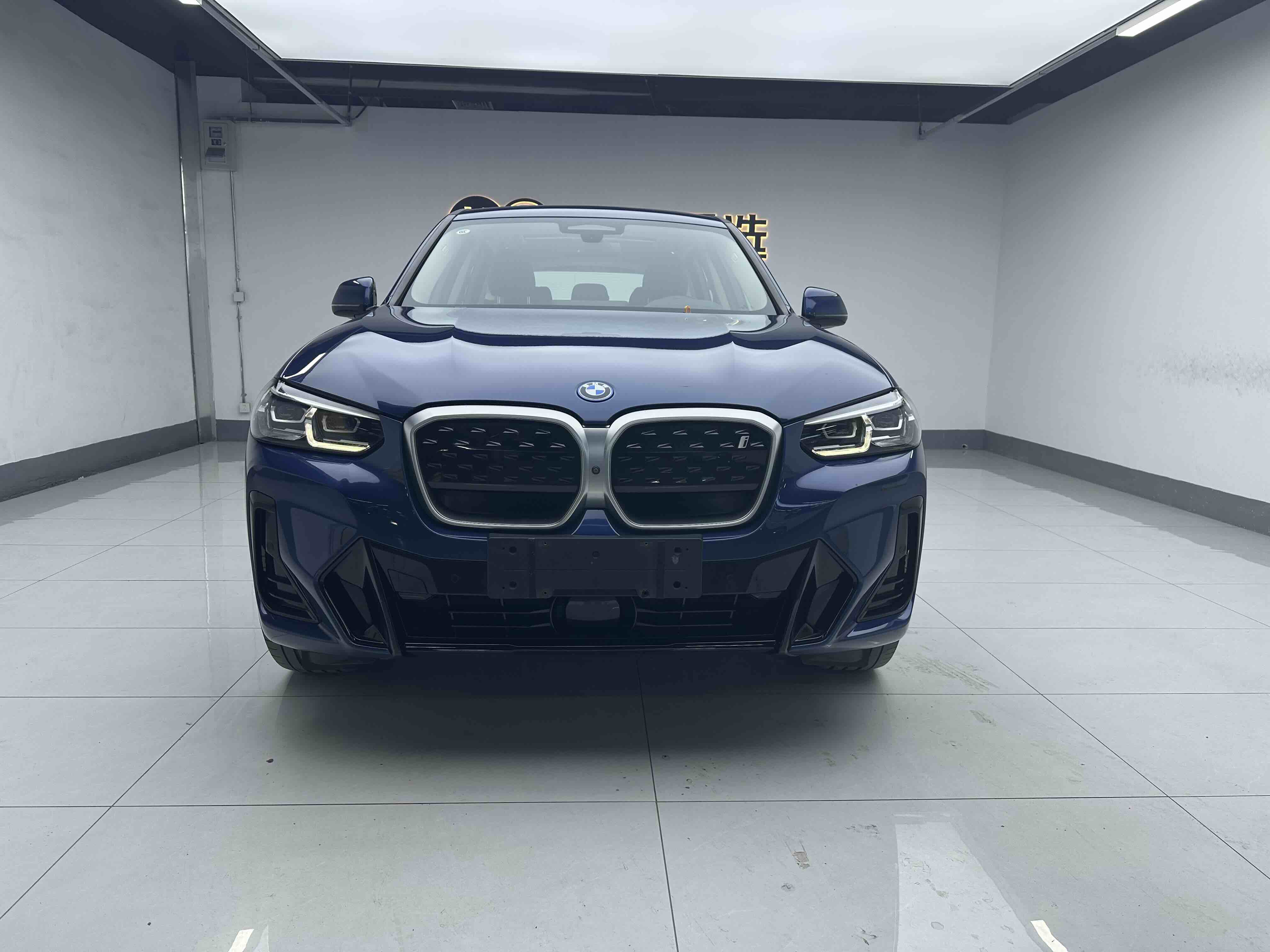 BMW iX3 2022 car image 