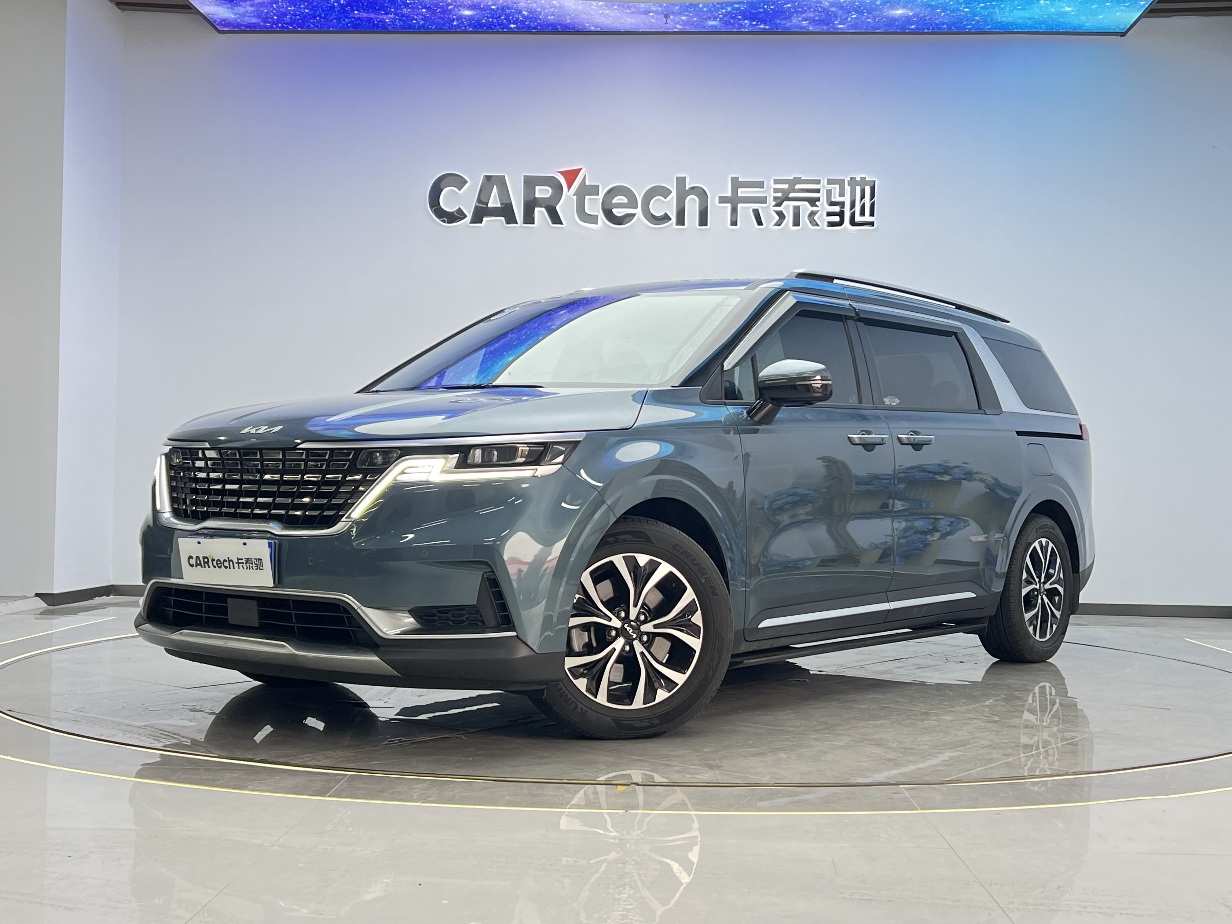 Kia Carnival 2022 汽车图片 