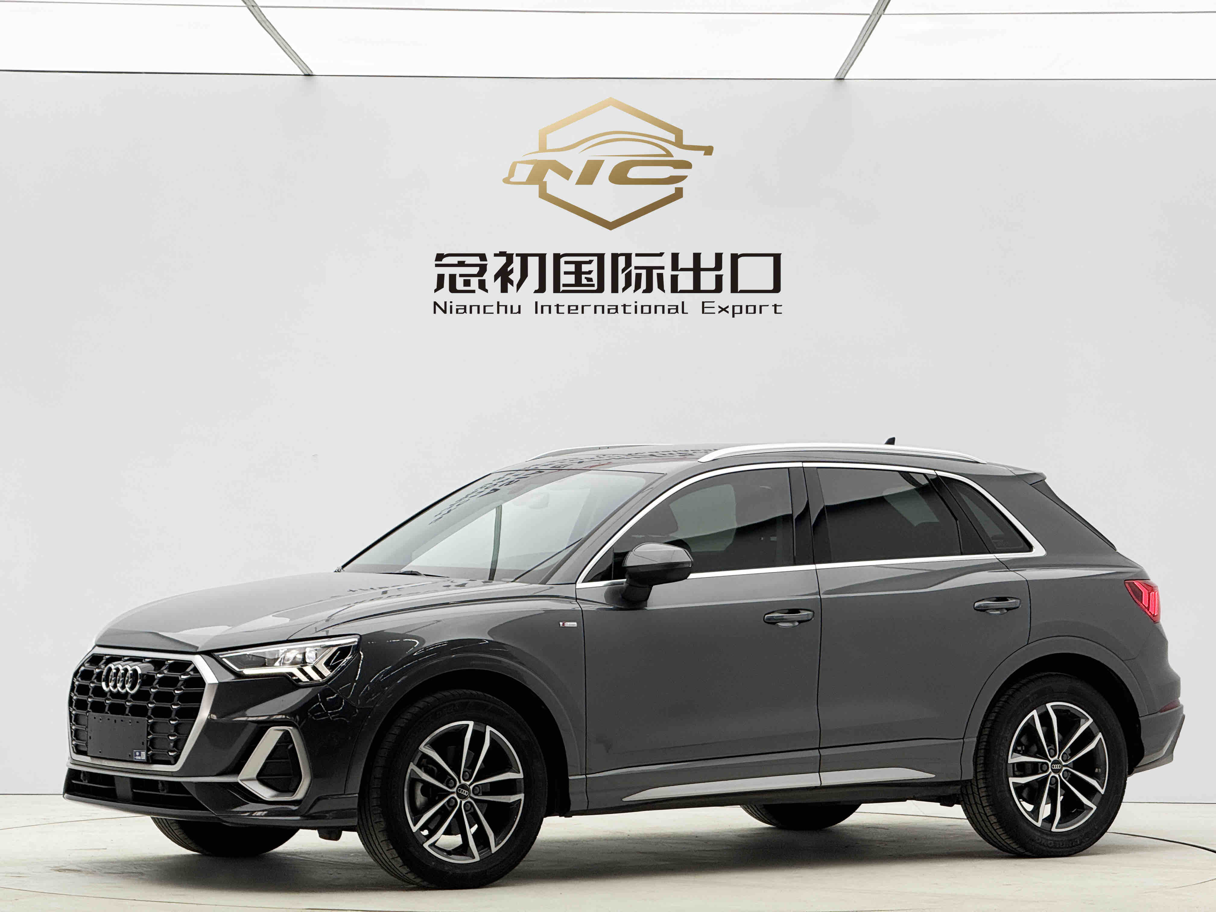 Audi Q3 2022 Audi Q3 2022 car image