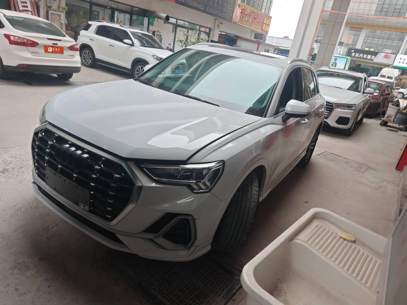 Audi Q3 2022 car image 