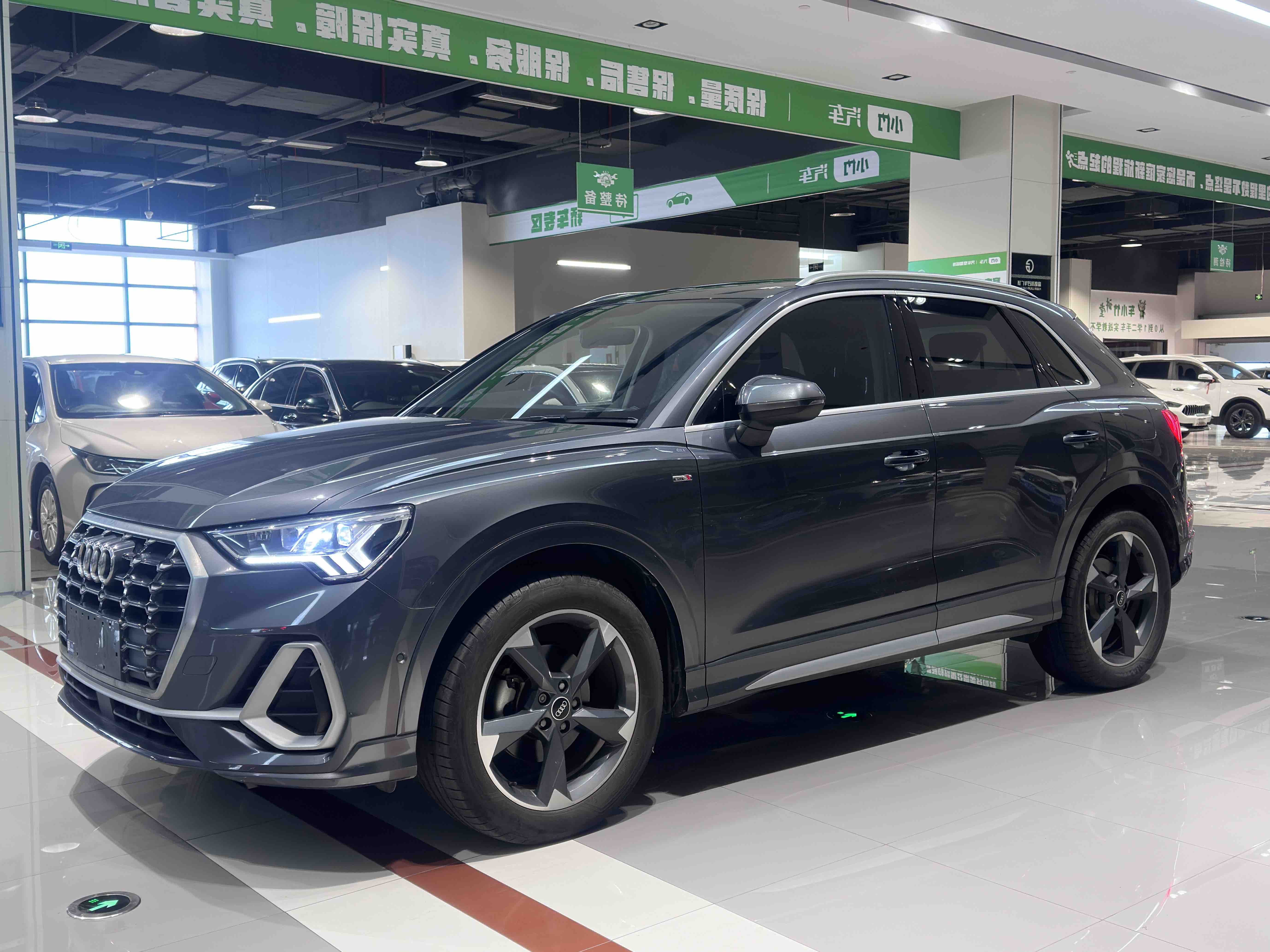 Audi Q3 2022 Audi Q3 2022 car image