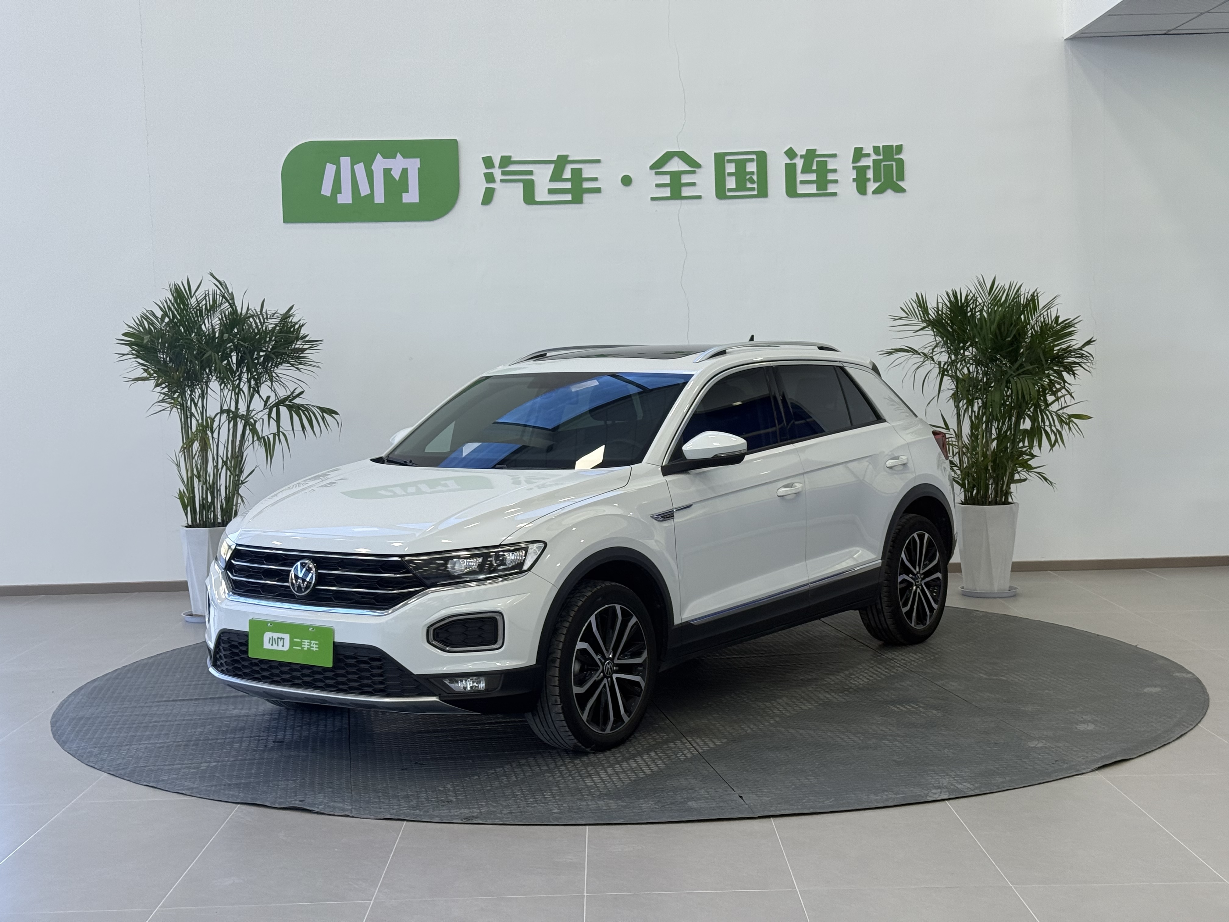 Volkswagen T-Roc 2022 Volkswagen T-Roc 2022 car image