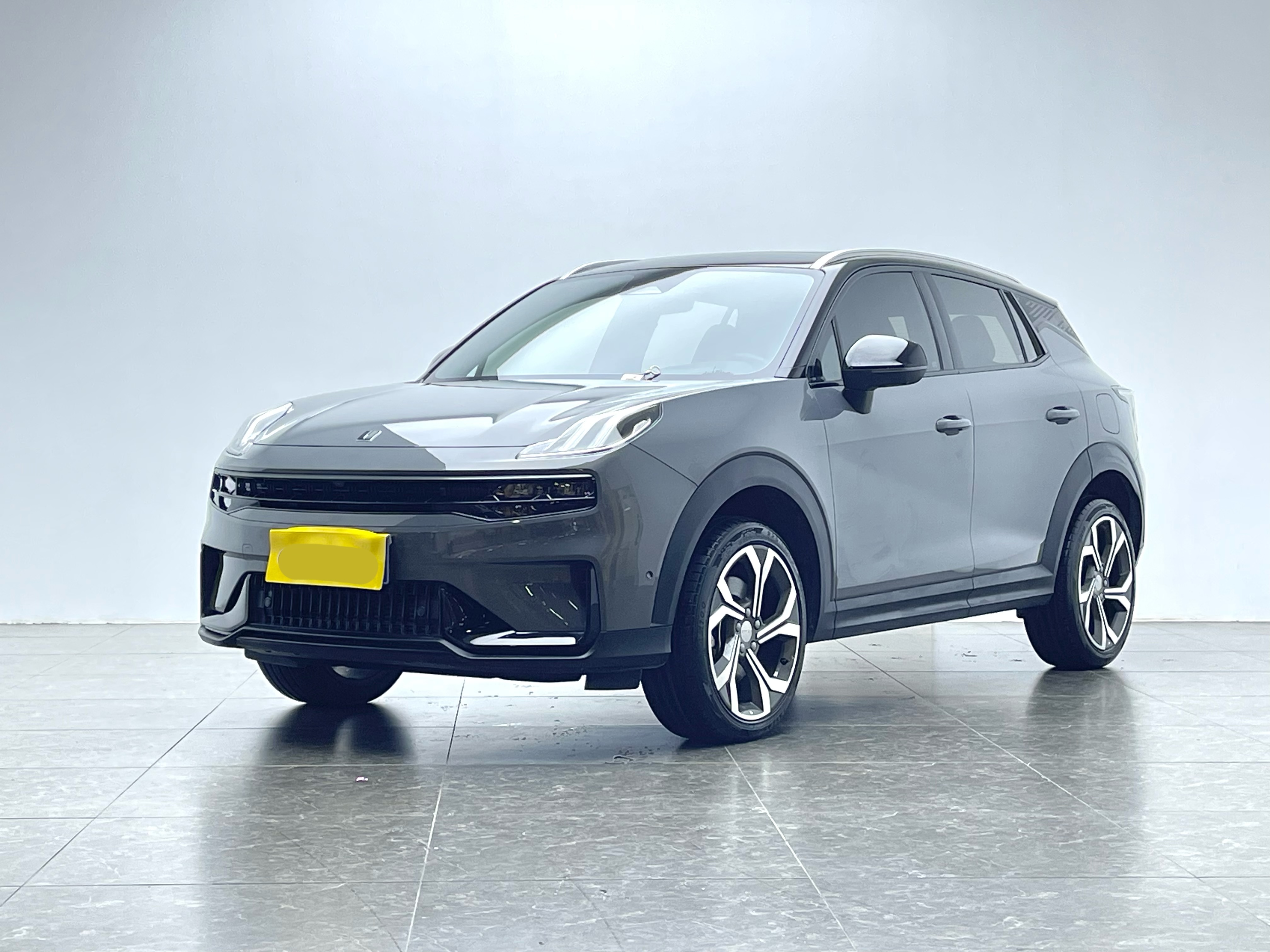 Lynk & Co 06 2024 car image 