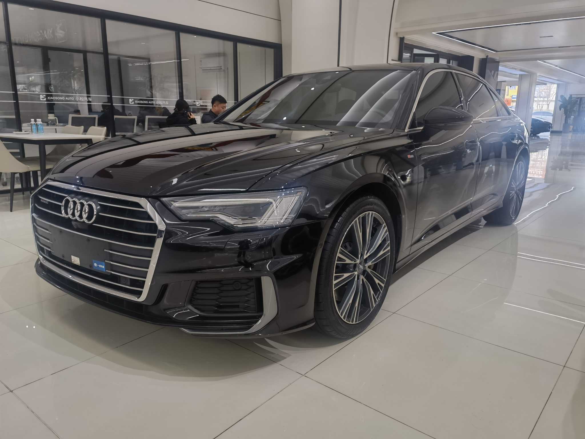 Audi A6L 2021 Audi A6L 2021 car image