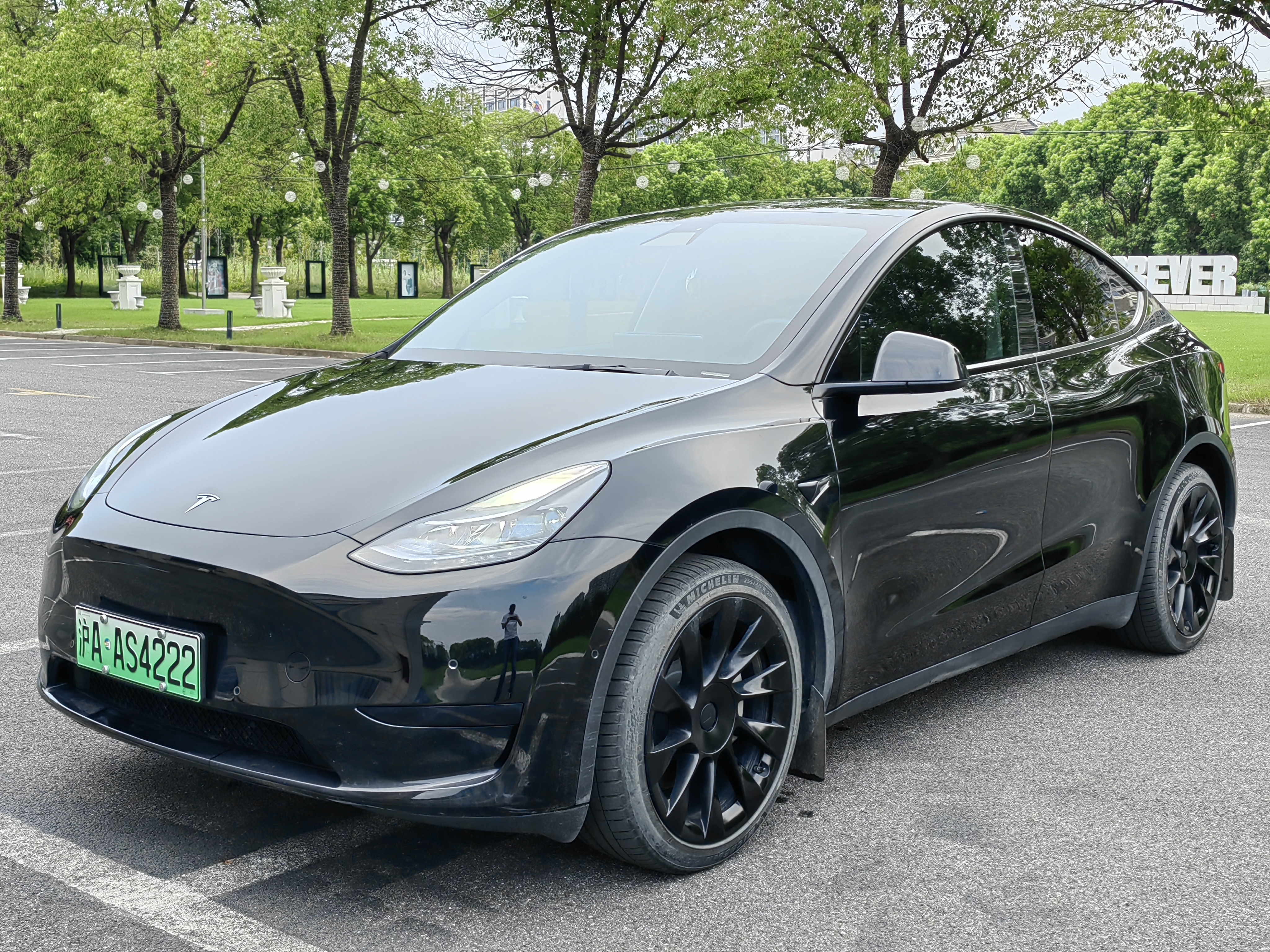 Tesla Model Y 2022 Tesla Model Y 2022 car image