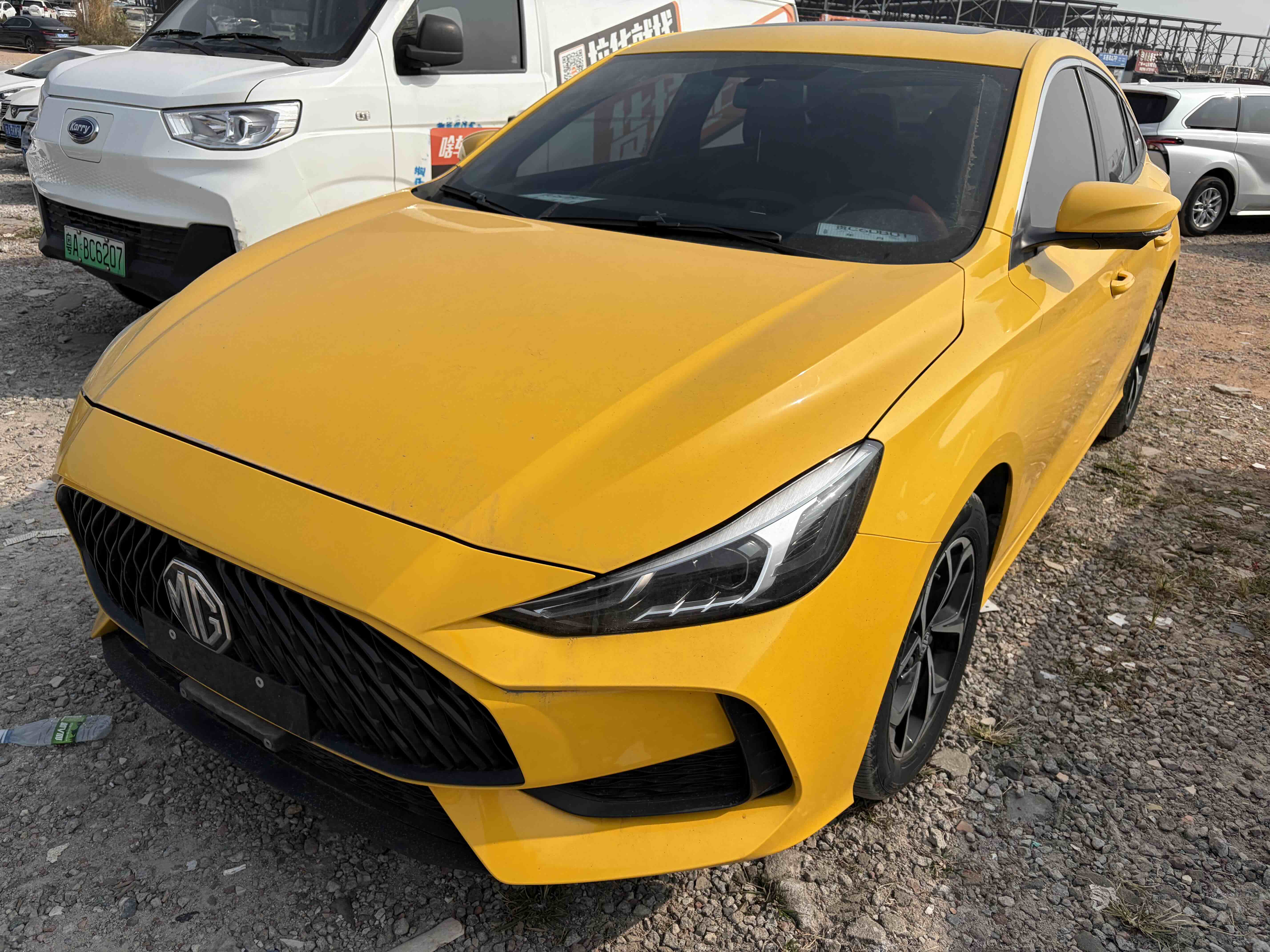 MG 5 2022 immagine di auto 