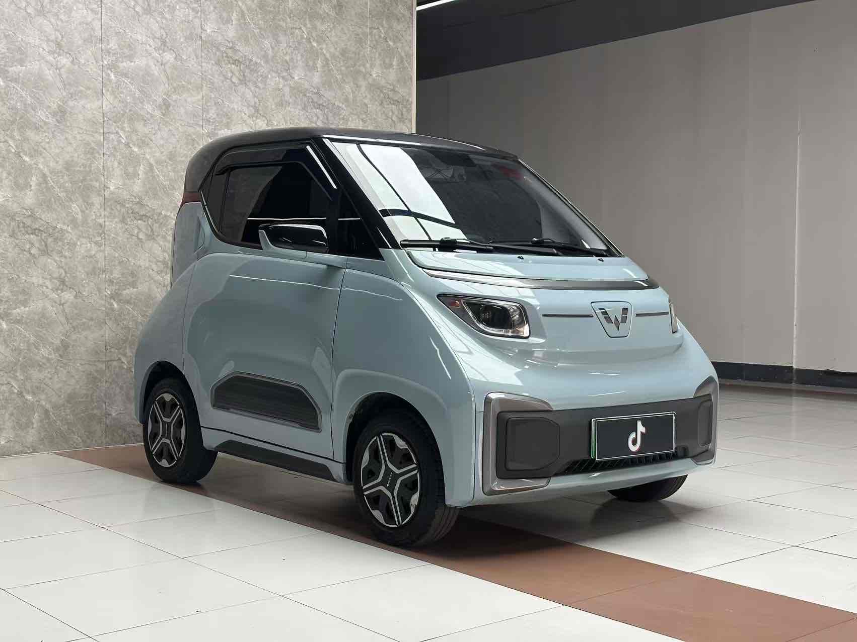 Wuling Nano EV 2022 car image 