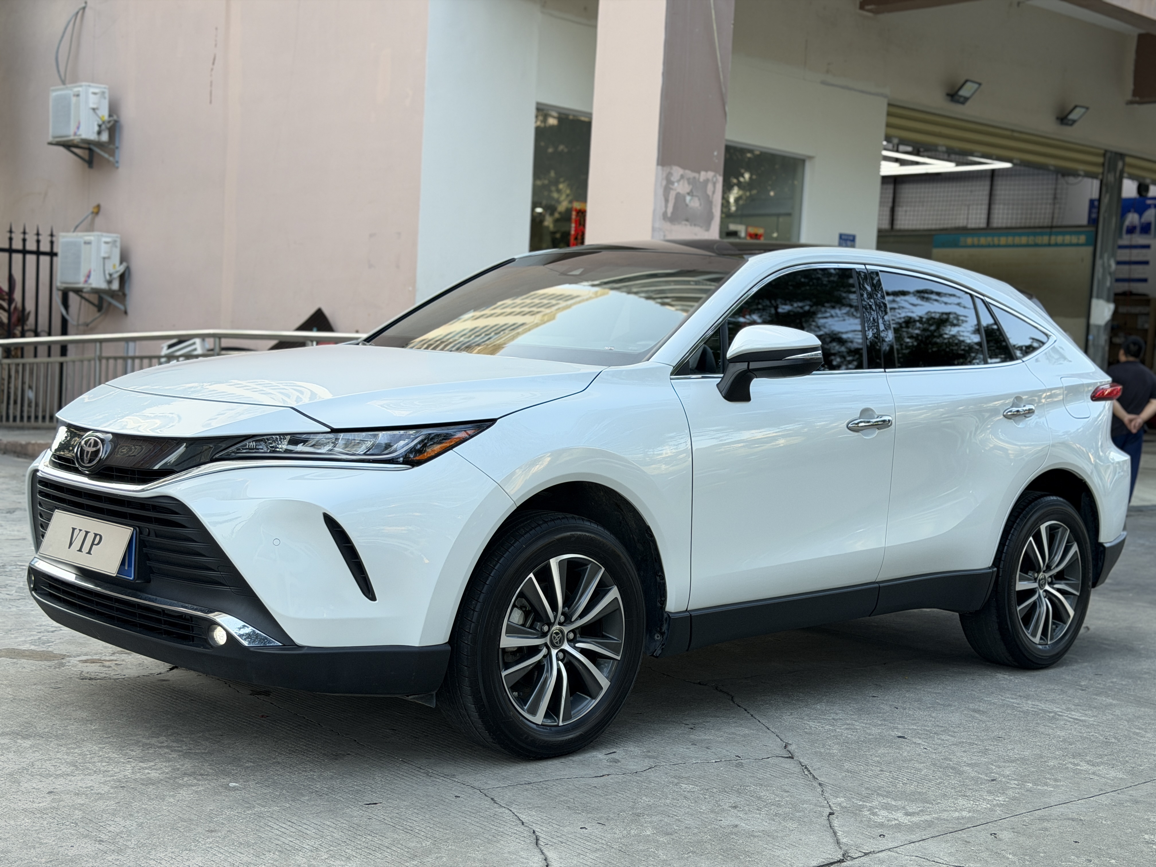 Toyota Harrier 2024 汽车图片 