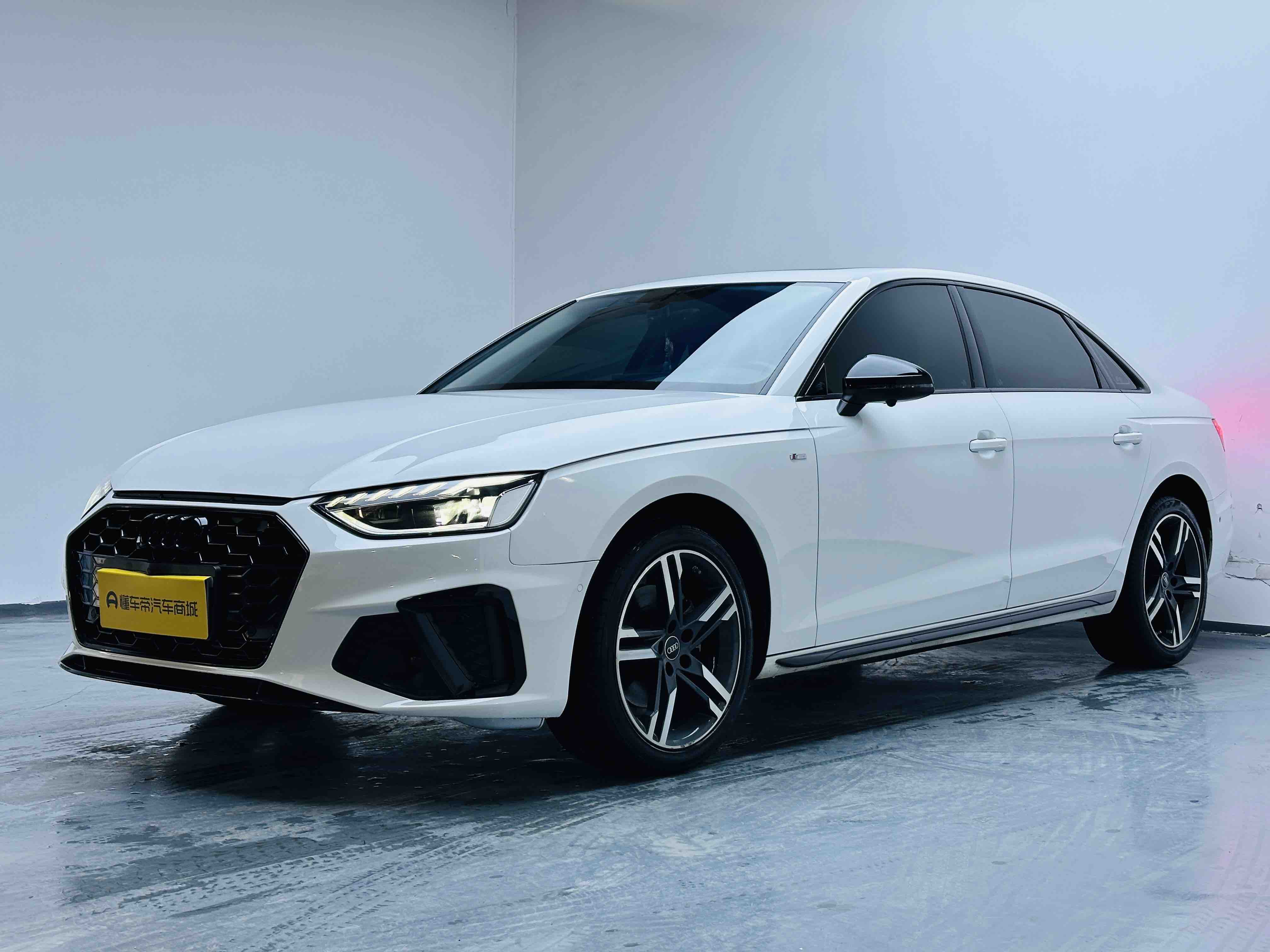 Audi A4L 2022 immagine di auto 