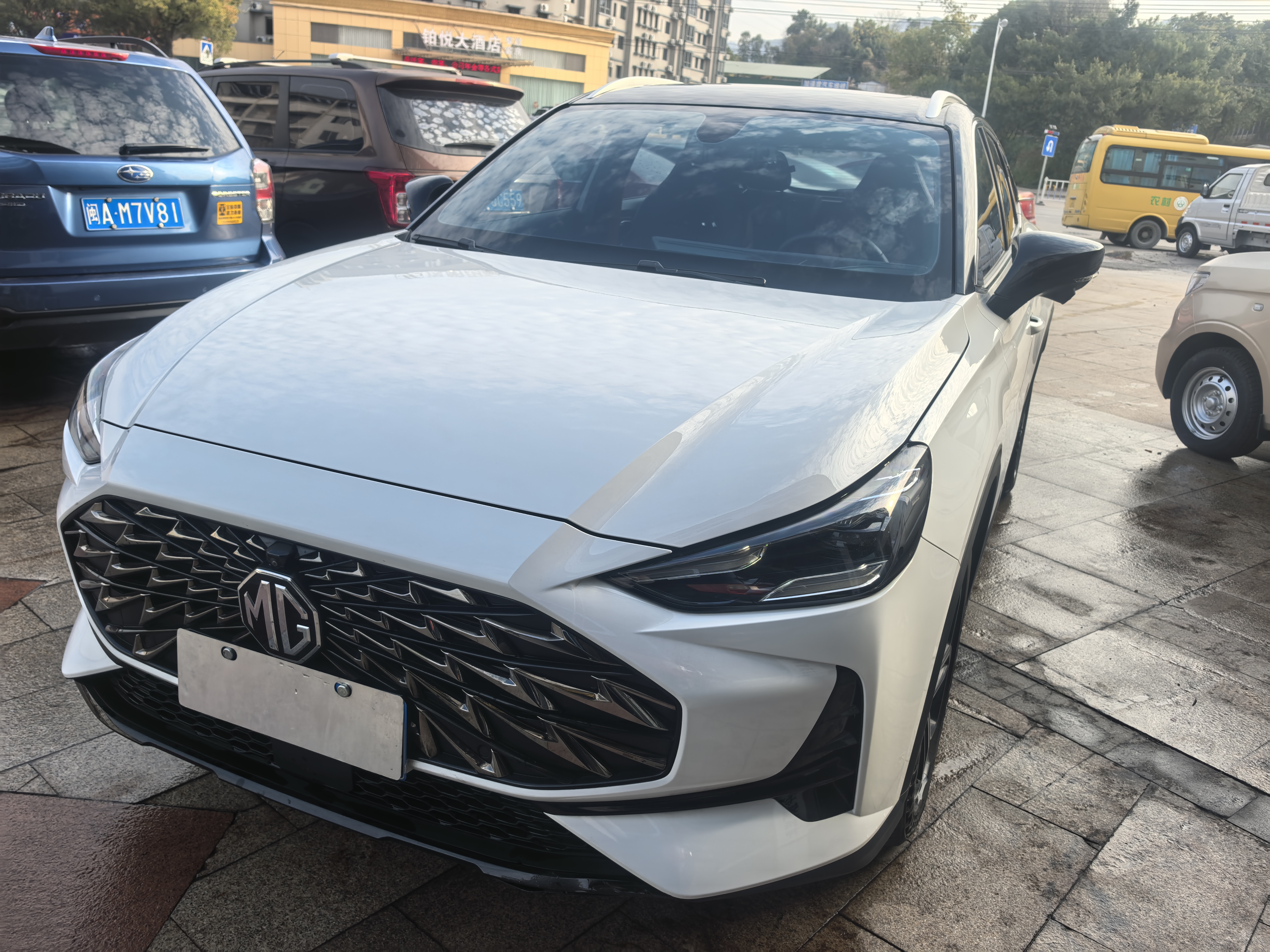 MG ONE 2022 汽车图片 