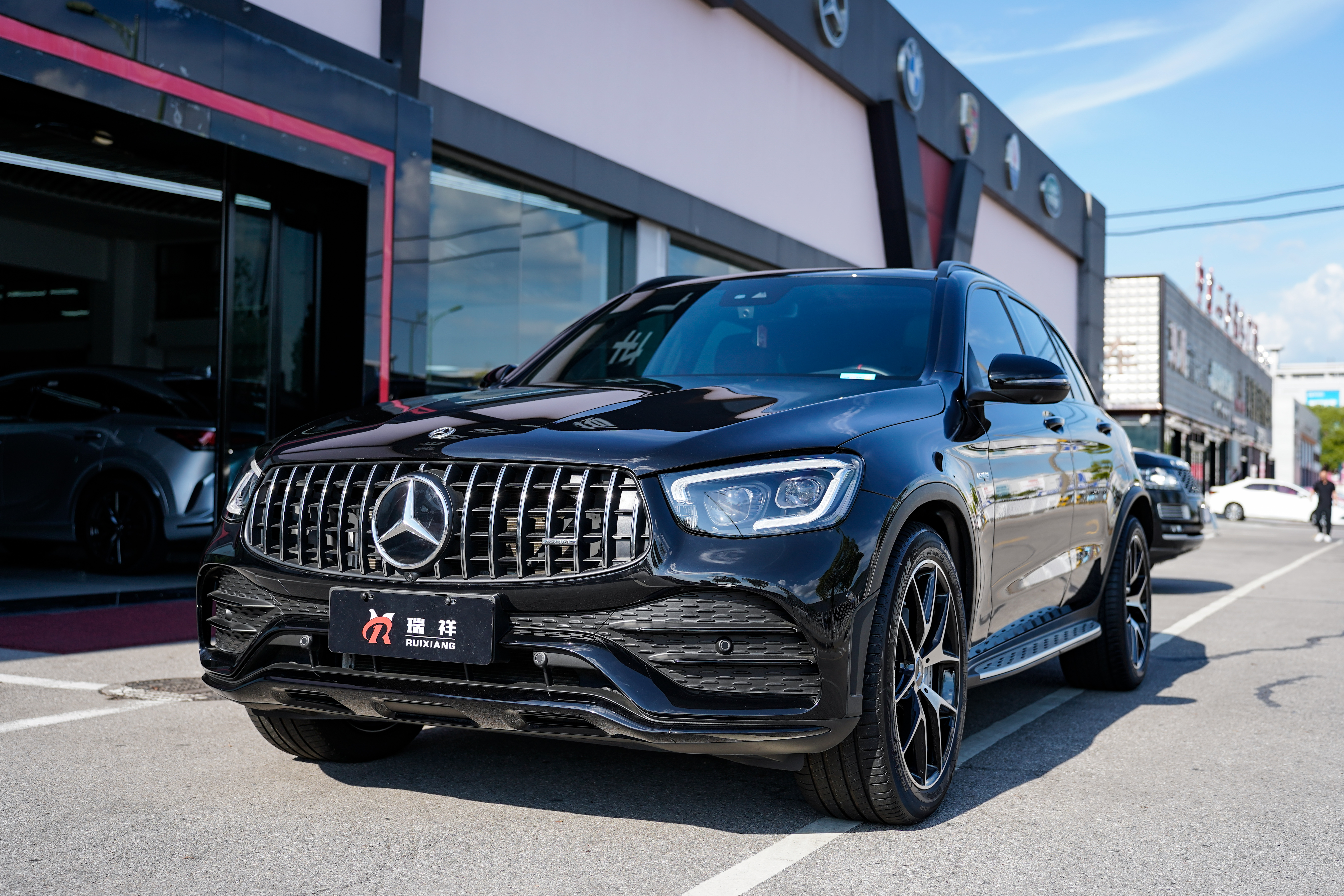 Mercedes-Benz GLC AMG 2023 immagine di auto 