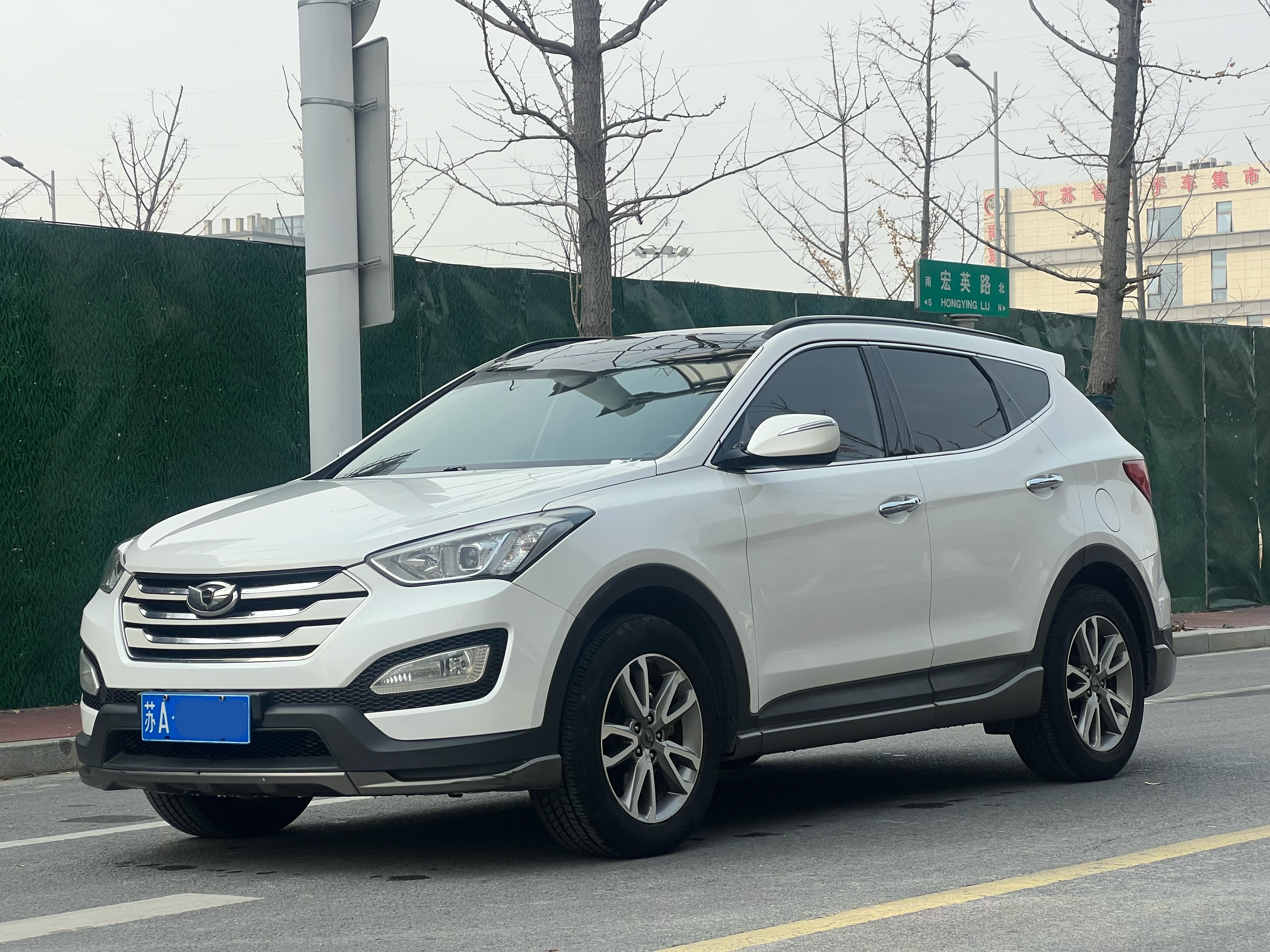 Hyundai Santa Fe (Imported) 2013 Hyundai Santa Fe (Imported) 2013 car image