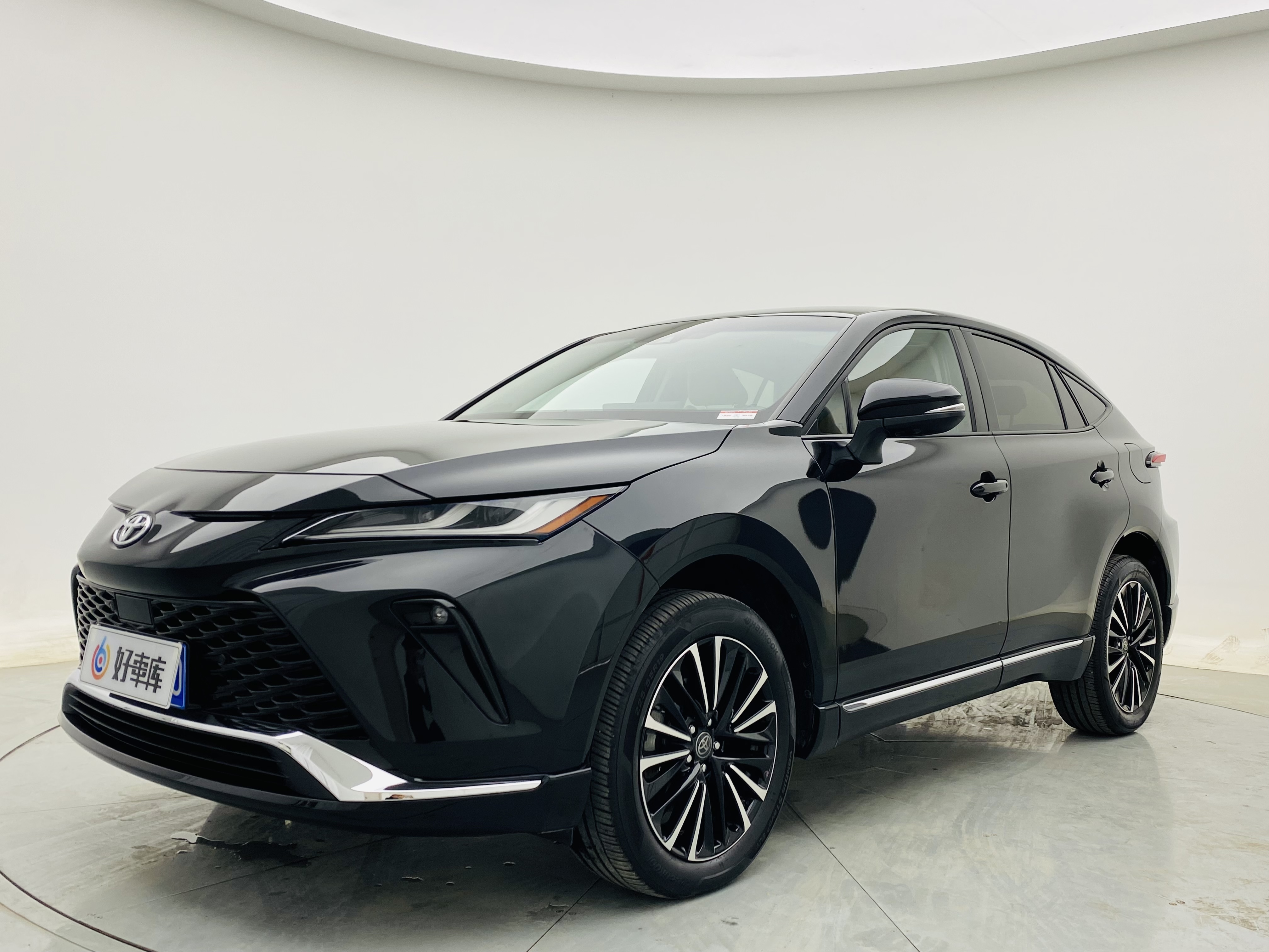 Toyota Venza 2022 汽车图片 