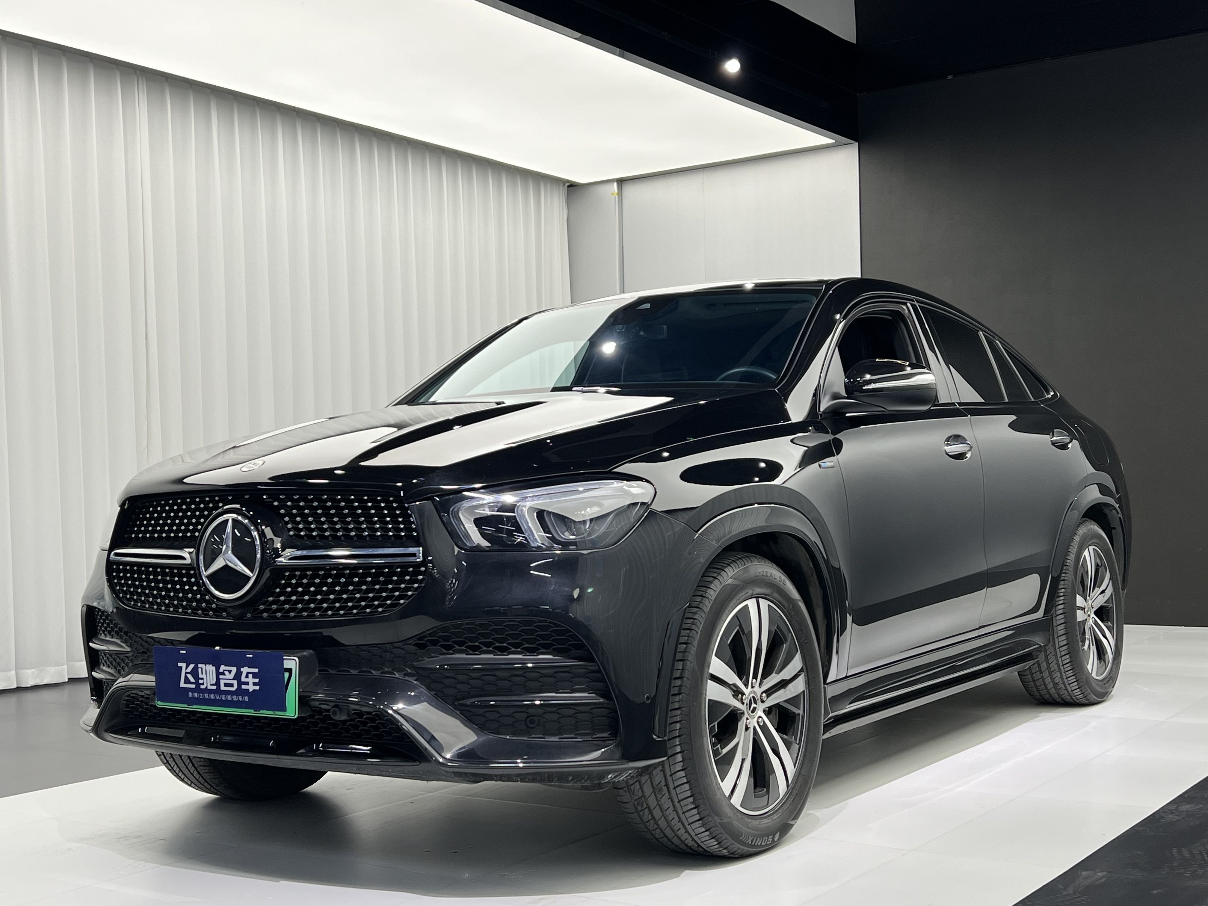 Mercedes-Benz GLE Coupe New Energy 2022 汽车图片 