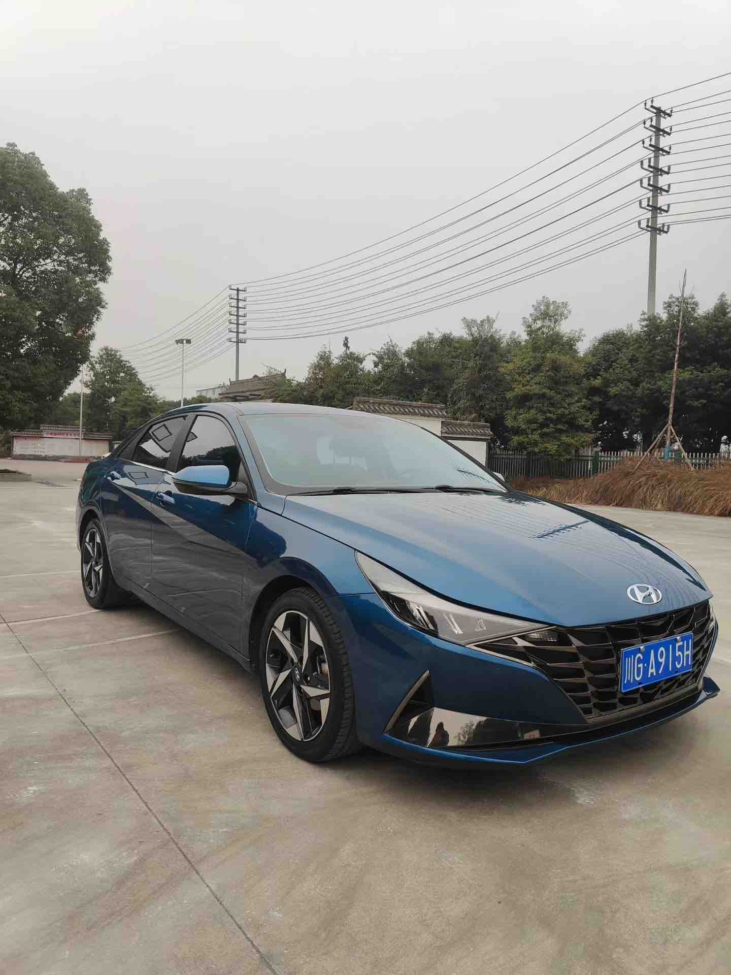 Hyundai Elantra 2022 изображение автомобиля 