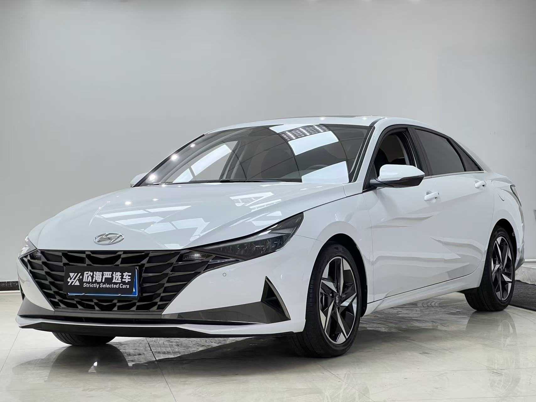 Hyundai Elantra 2022 изображение автомобиля 