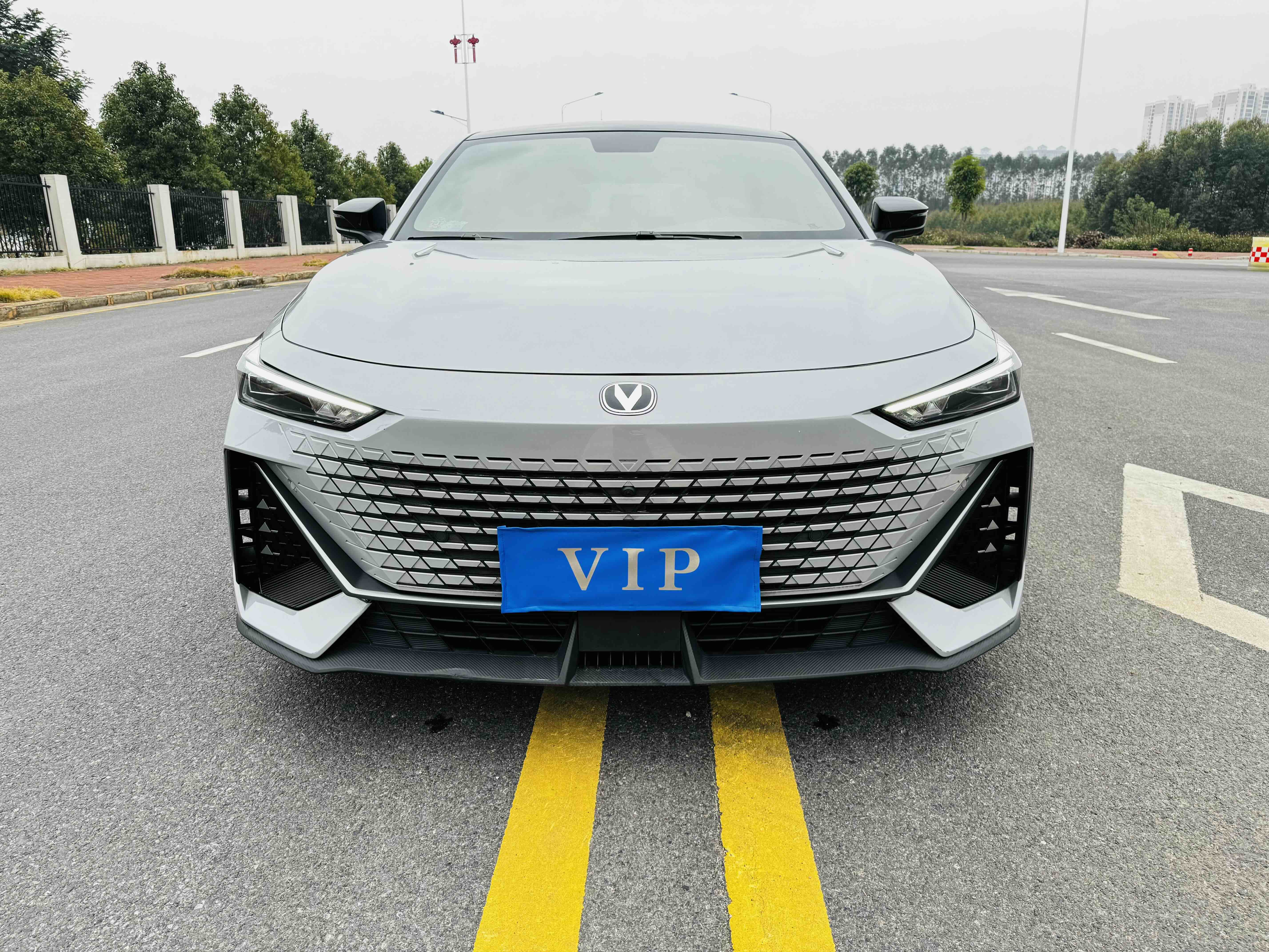 Changan UNI-V 2022 car image 