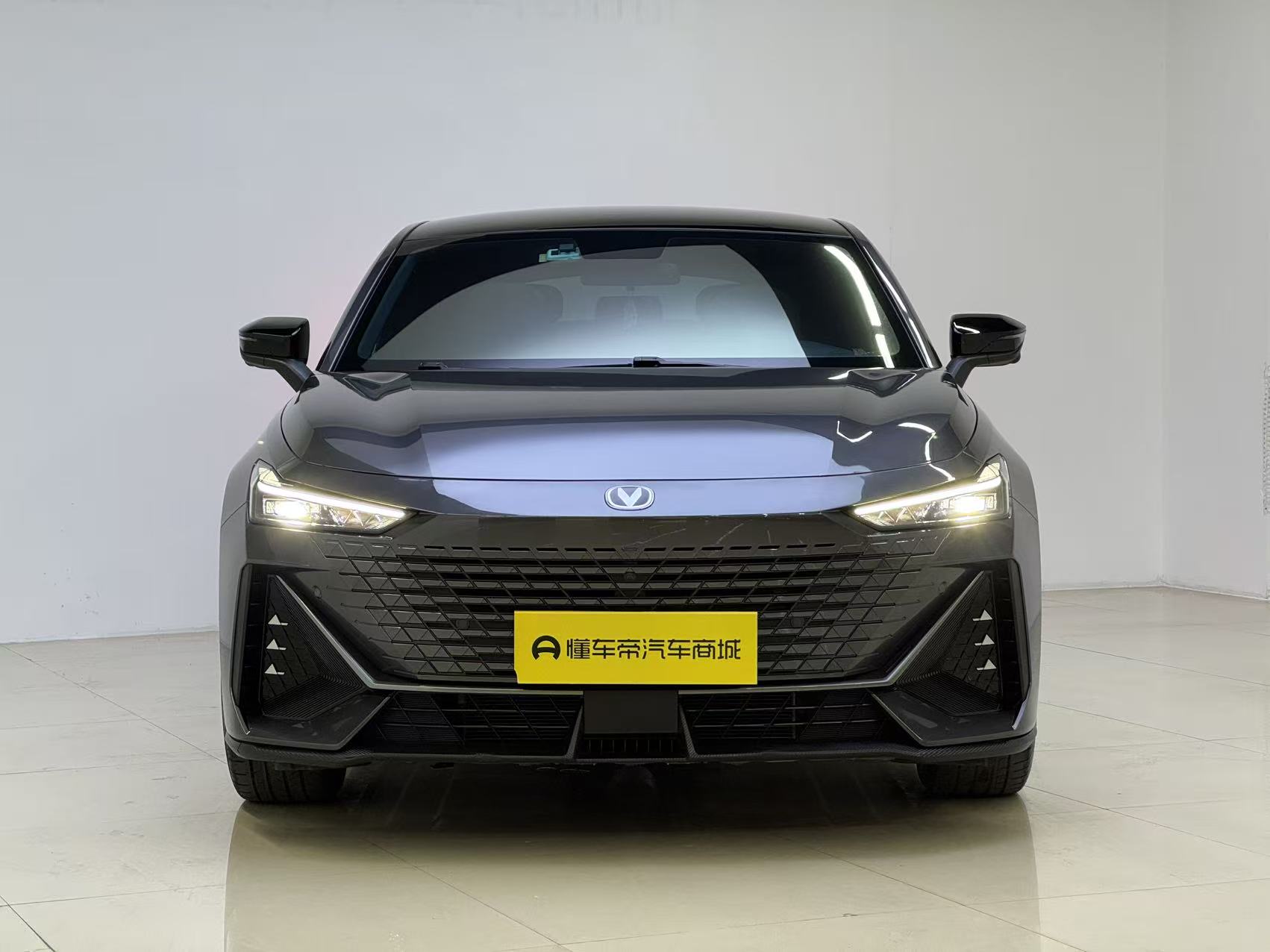 Changan UNI-V 2022 immagine di auto 