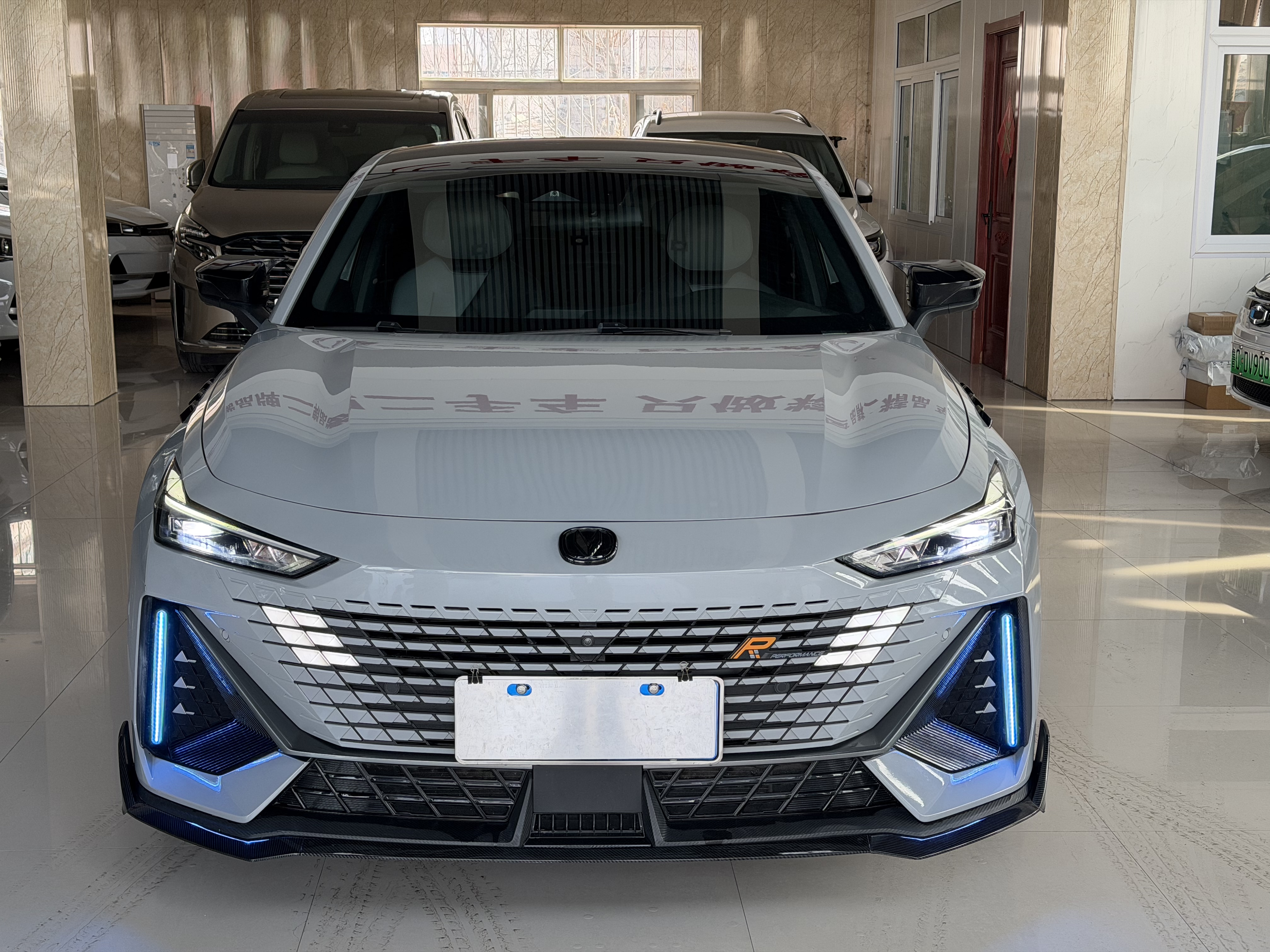 Changan UNI-V 2022 car image 