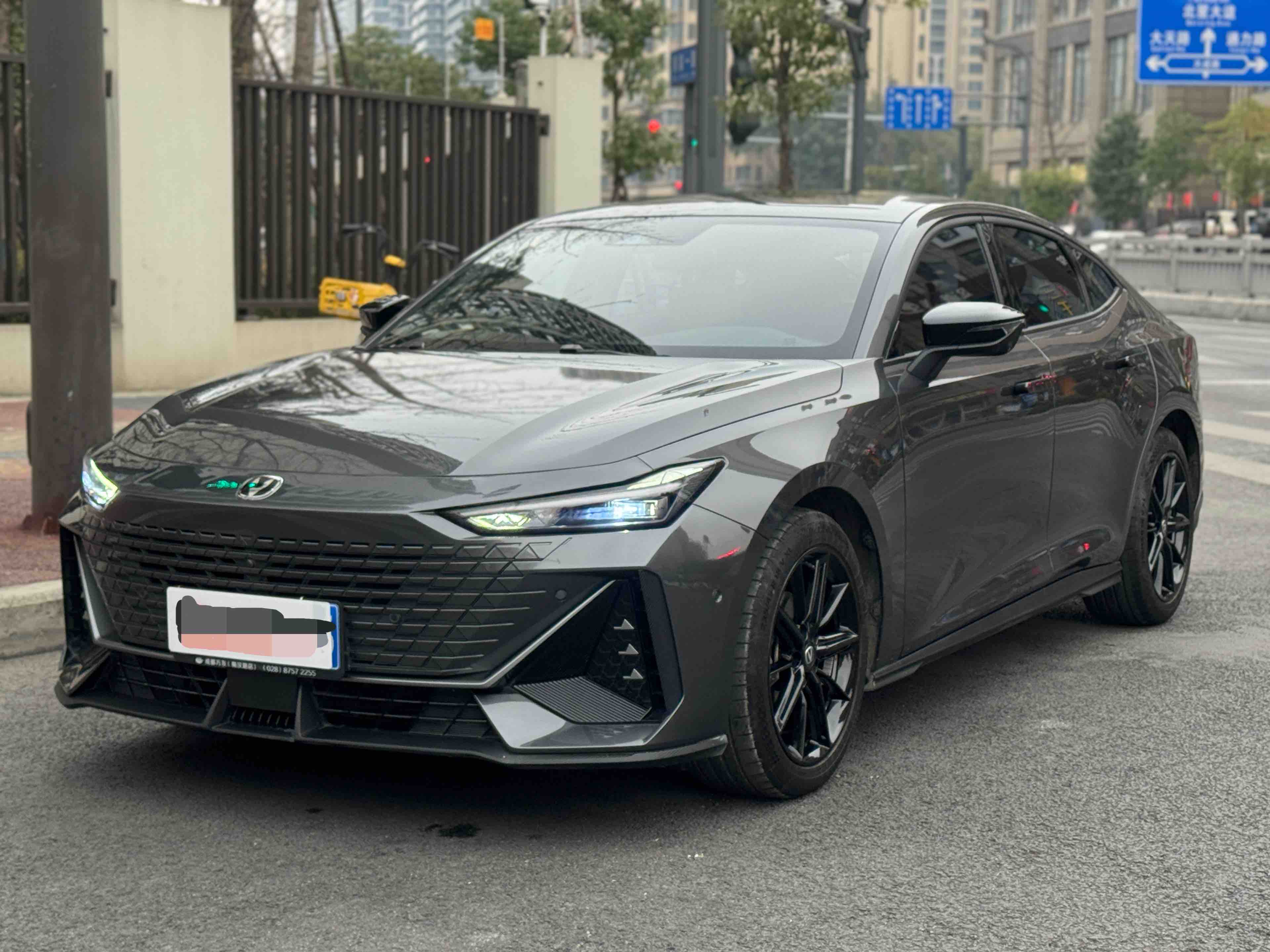 Changan UNI-V 2022 car image 