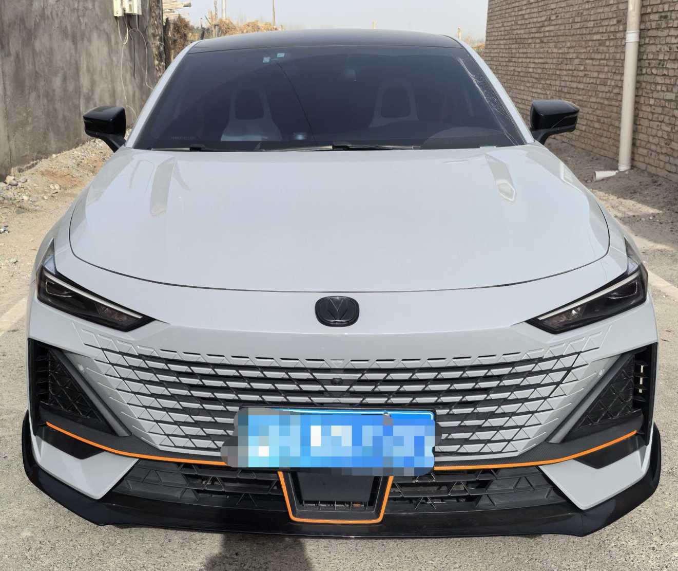 Changan UNI-V 2022 car image 