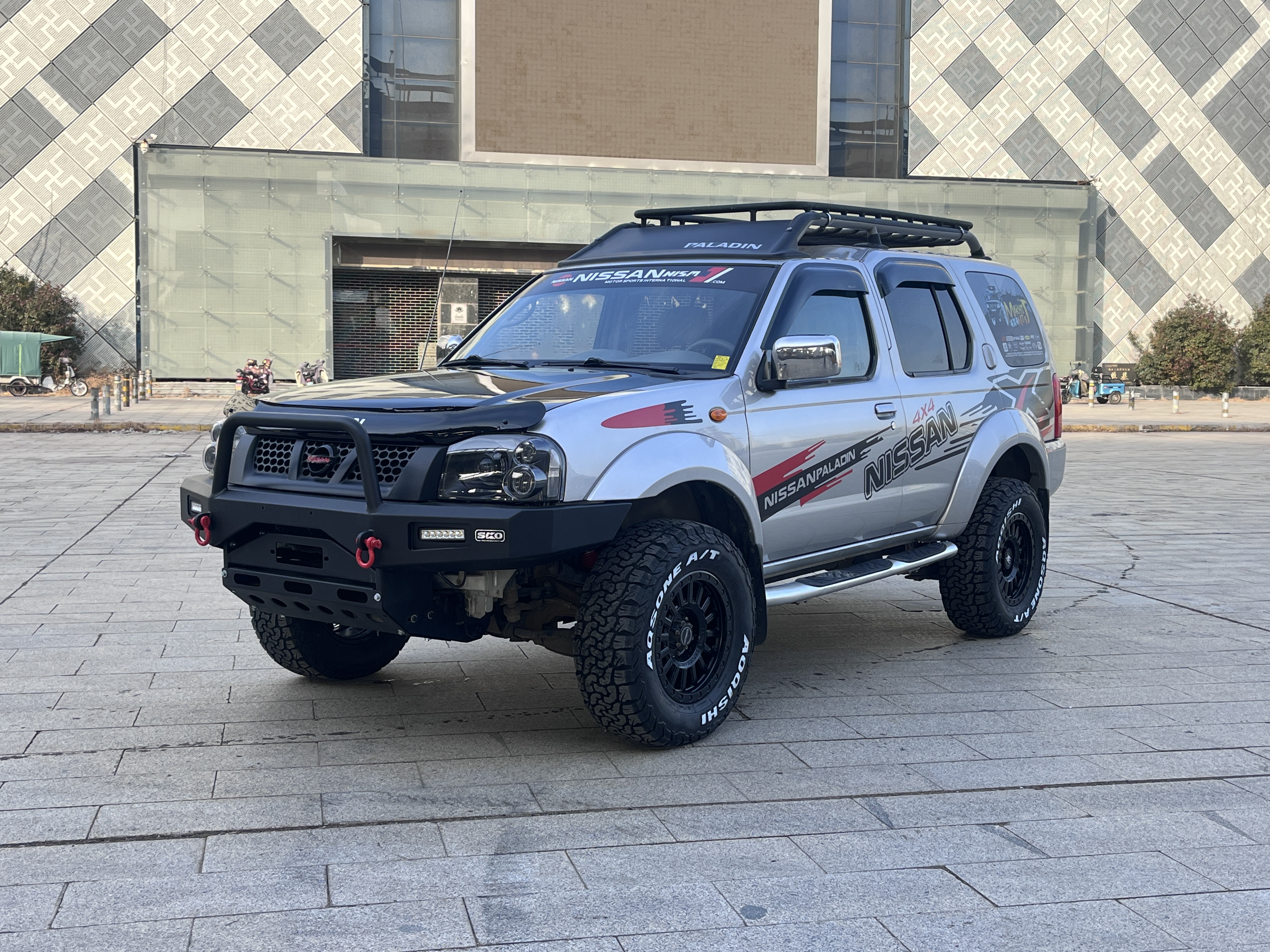 Nissan Paladin 2005 汽车图片 