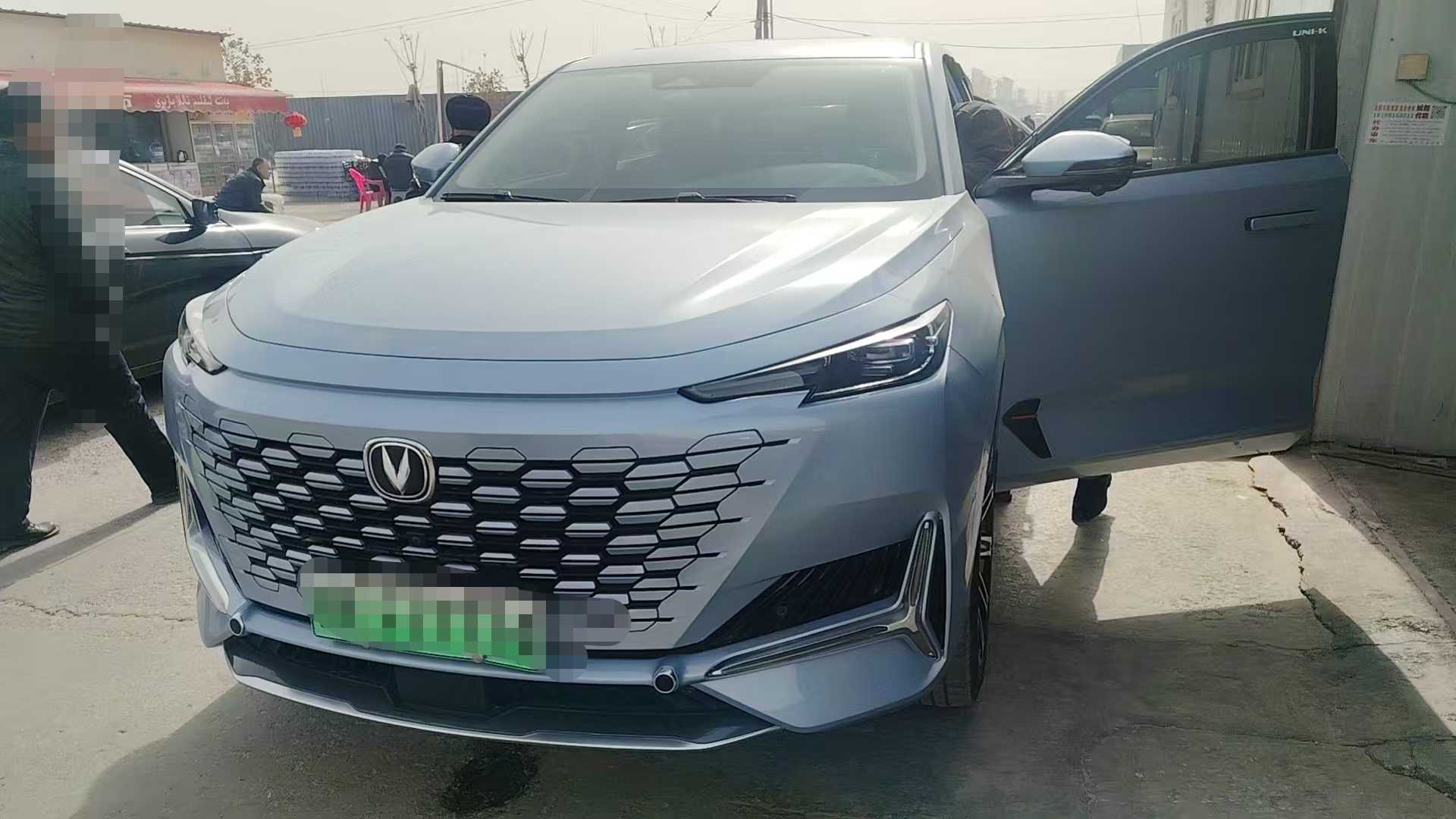 Changan UNI-K iDD 2022 car image 