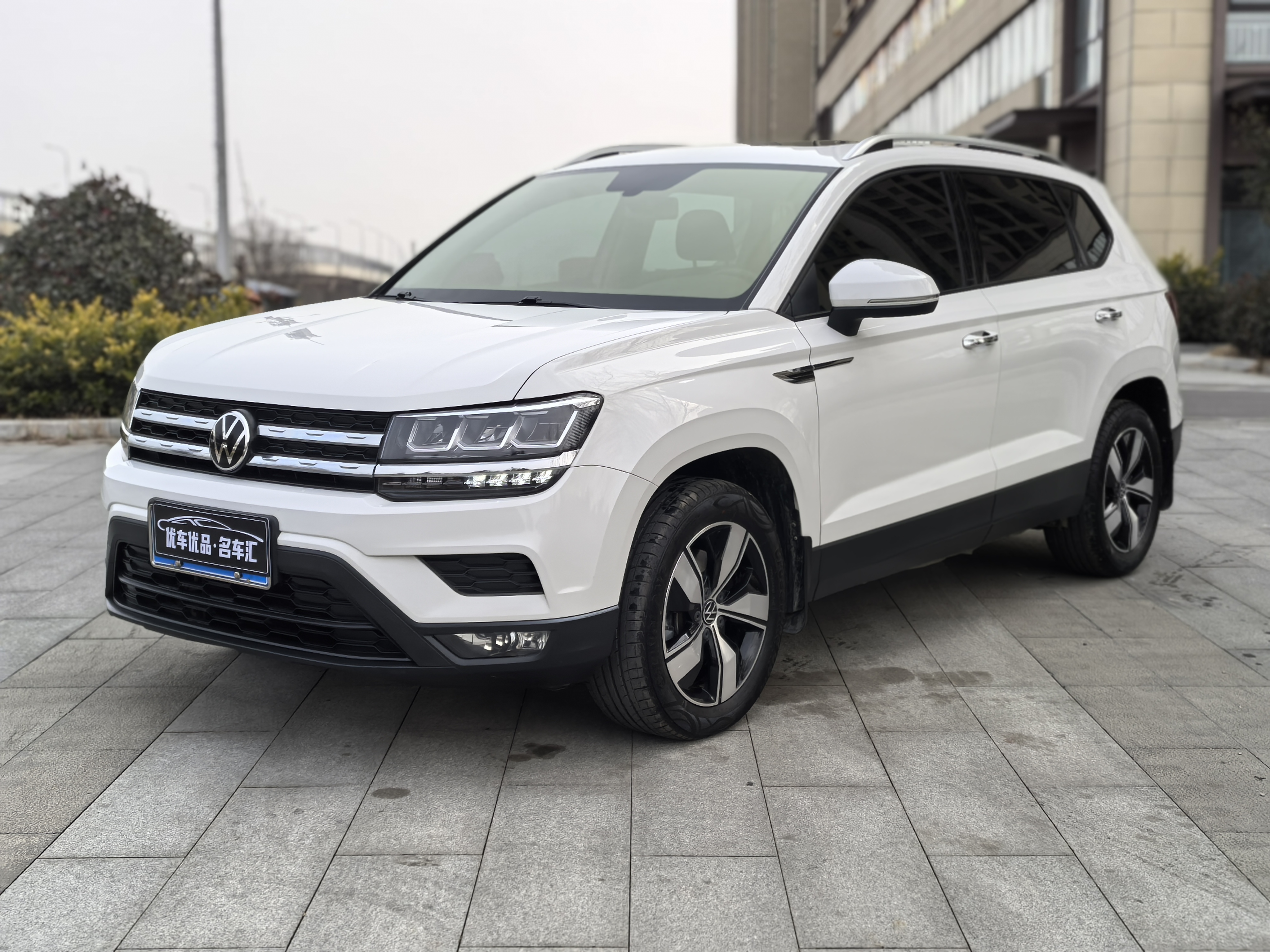 Volkswagen Tharu 2022 immagine di auto 